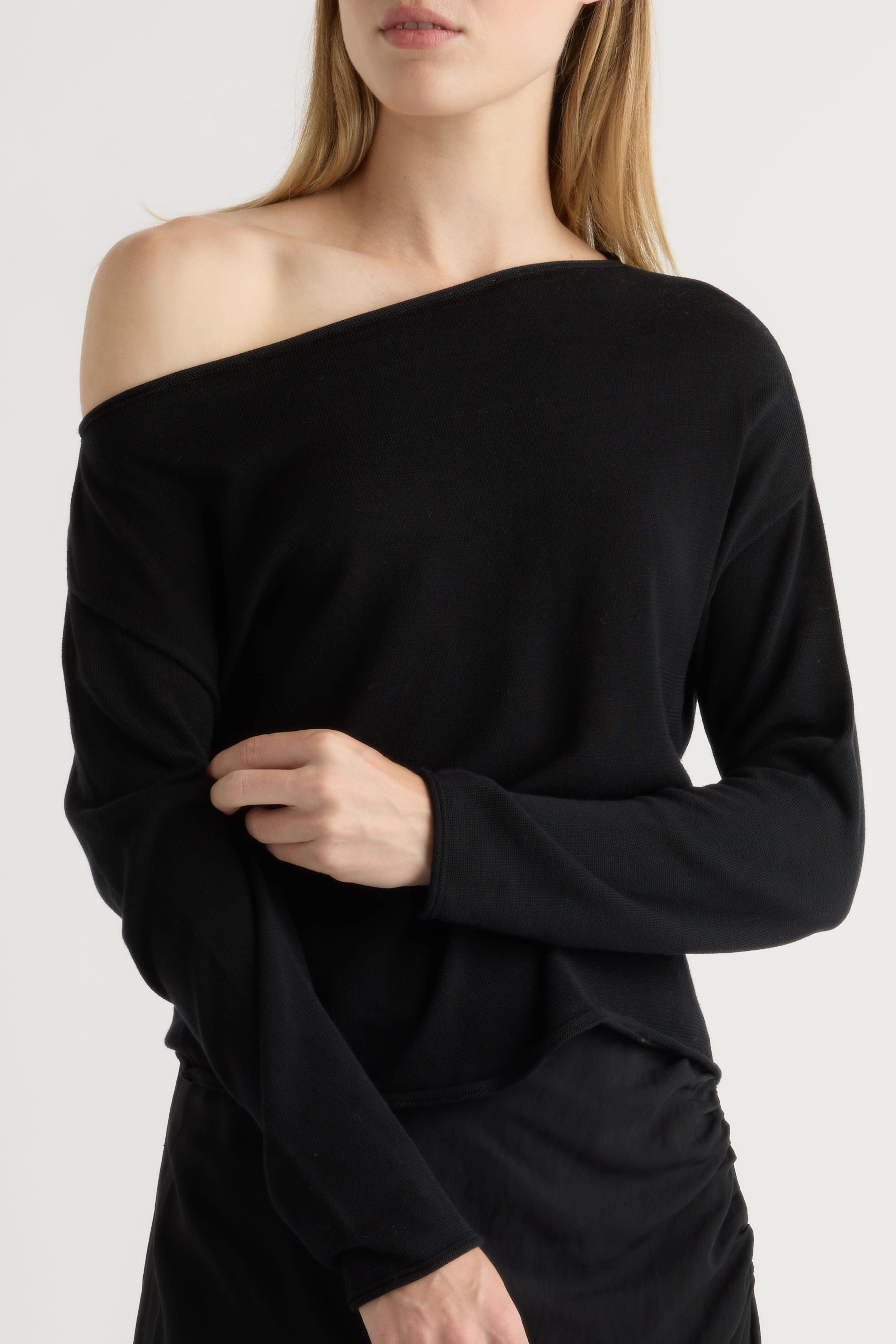 Ventilated Underarm Design Hachi Tencel-Wool Off-Shoulder Sweater