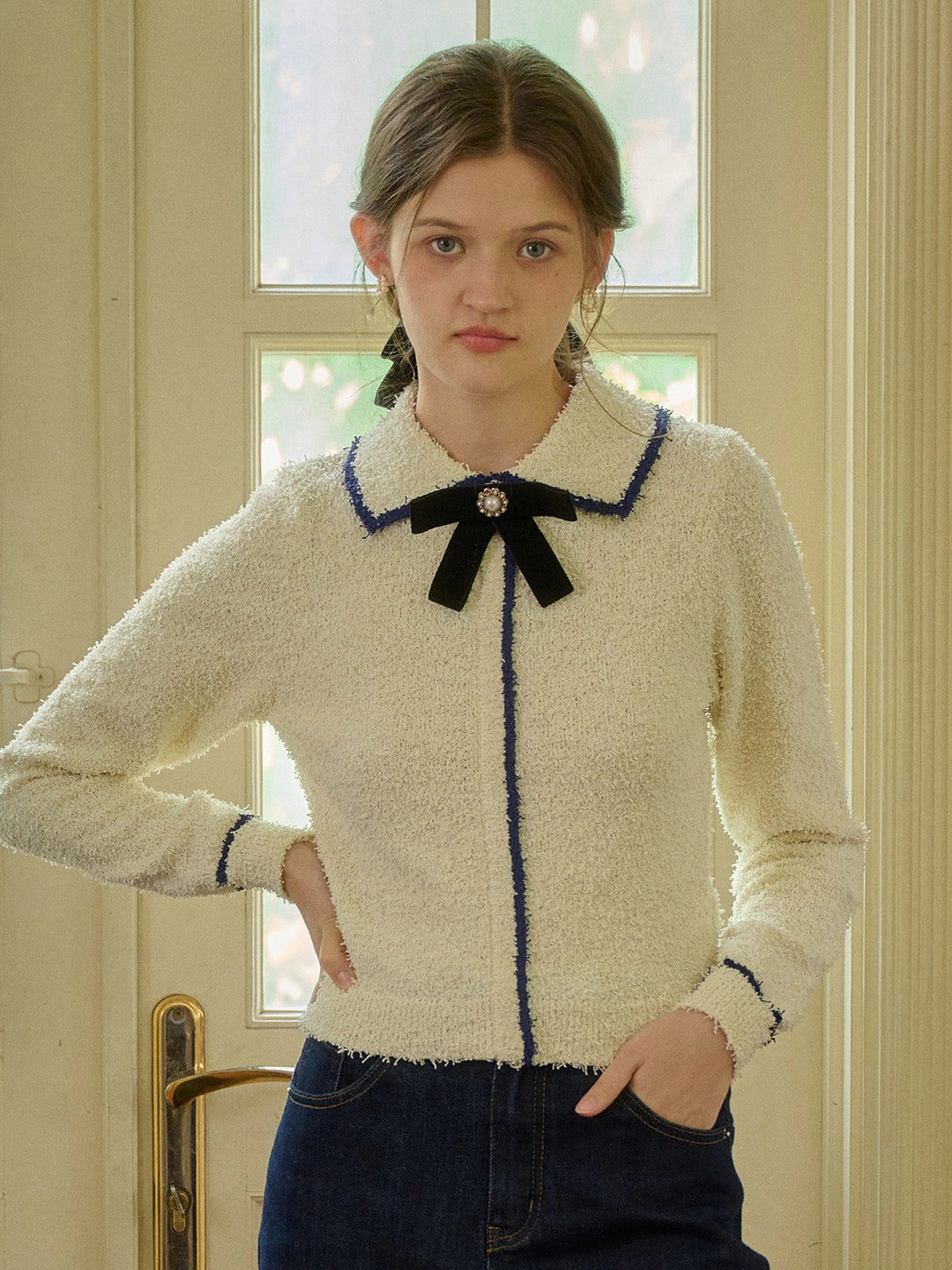 MidWeight Construction MachineWashable Structure ??Final Sale??Paige V-Neck Contrasting Trim Bow Sweater