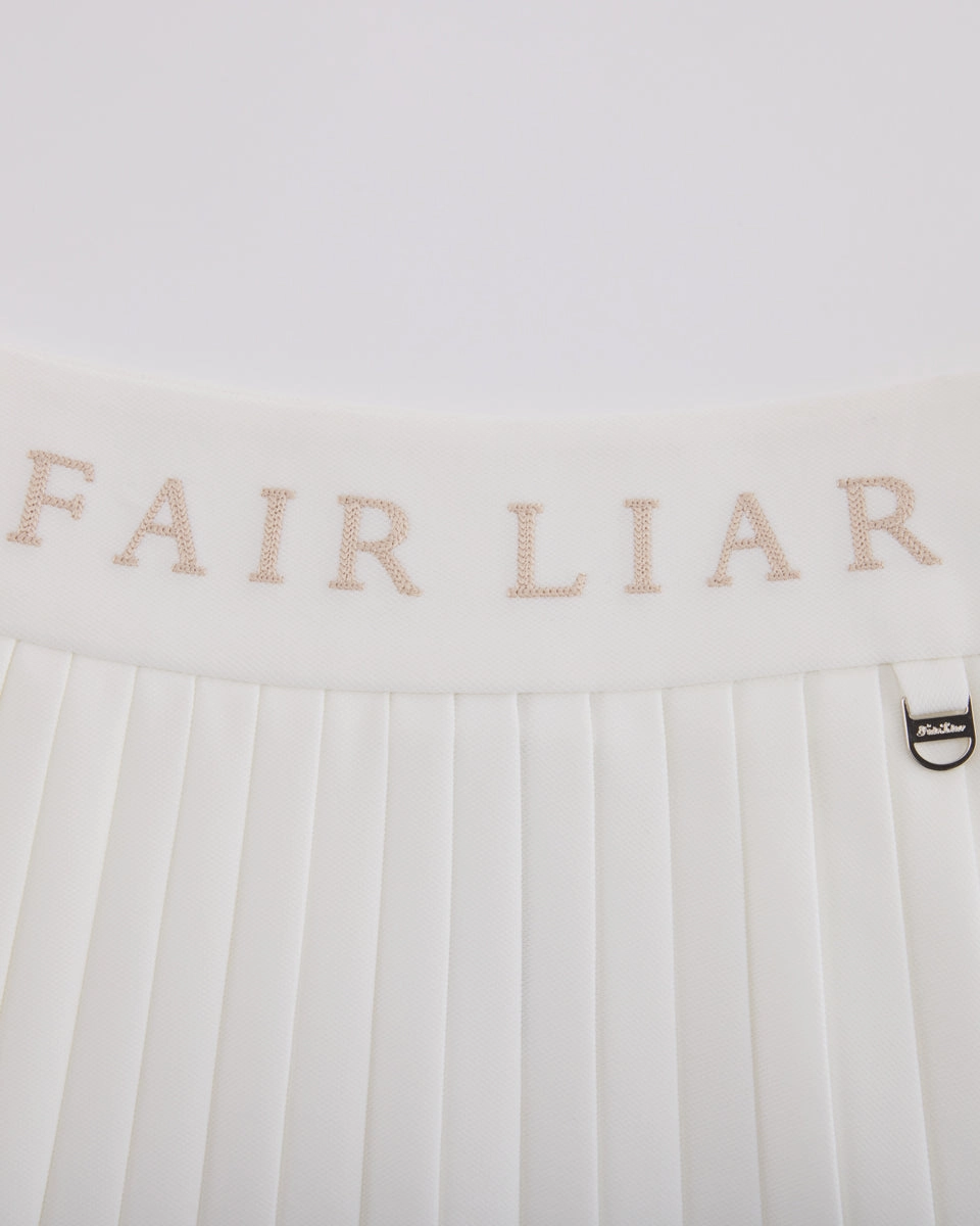 Photoshoot Ready Pique pleated skirt - White