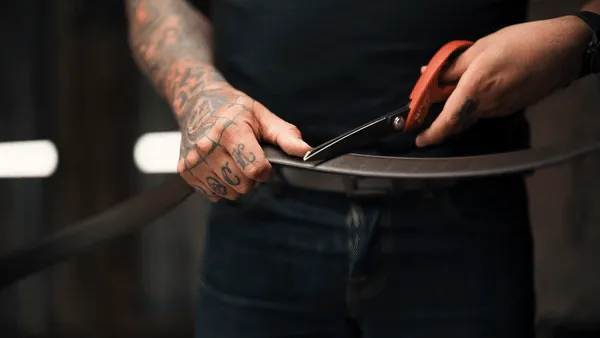 BULL BUCKLE | COFFEE BUFFALO LEATHER GUN BELT