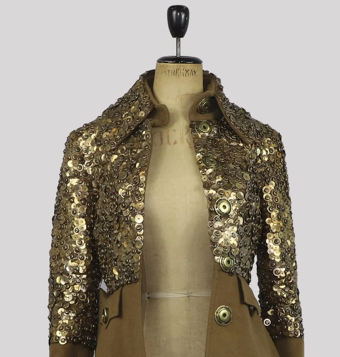 Burberry gold applique and beige trench coat AGC1590