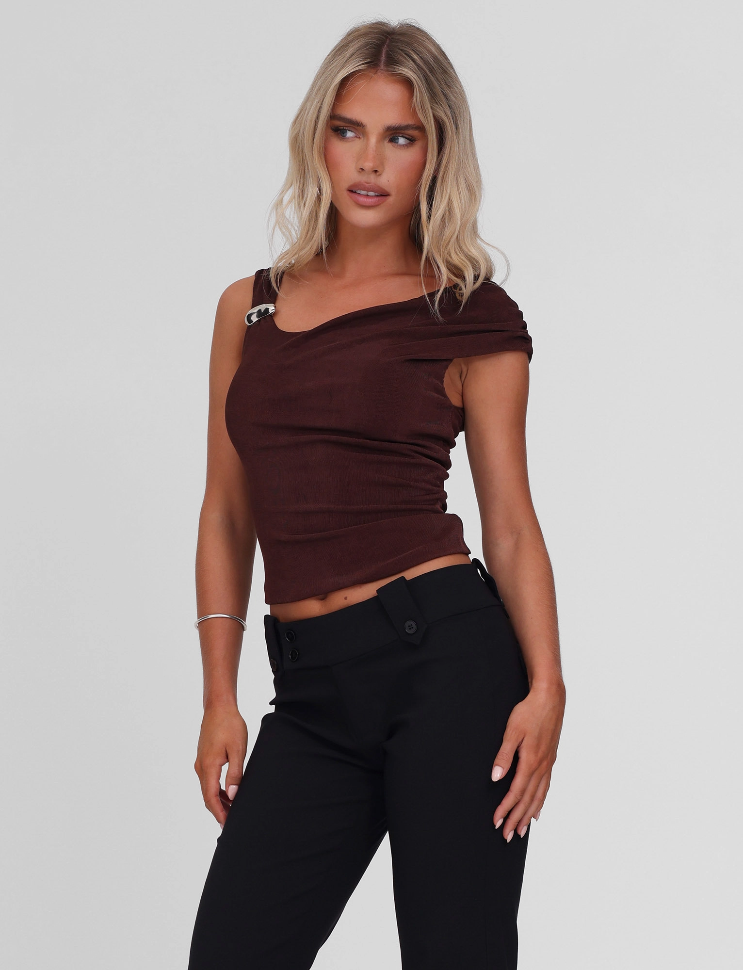 CASSIAN TOP - CHOCOLATE Flexible Waistband Adaptation