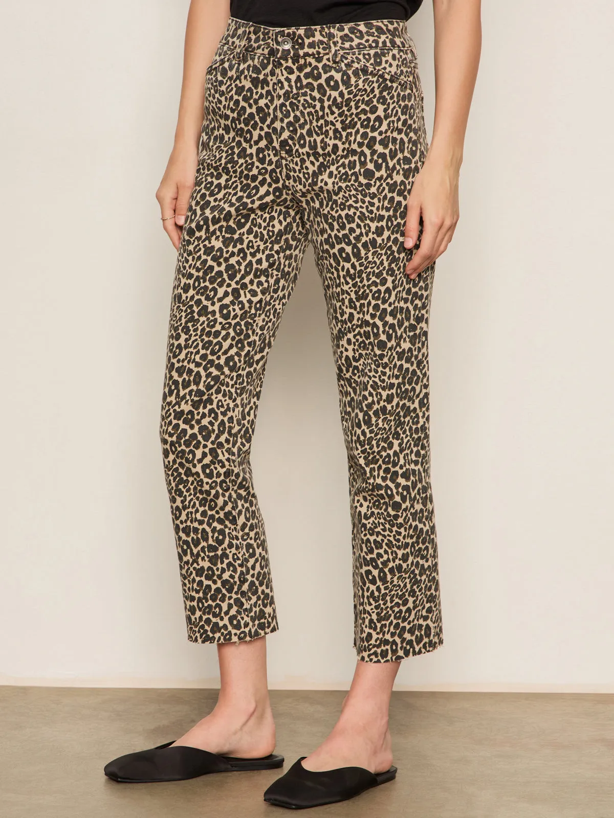 Cozy Fit Cadence 90's Straight Crop Jean French Kitty