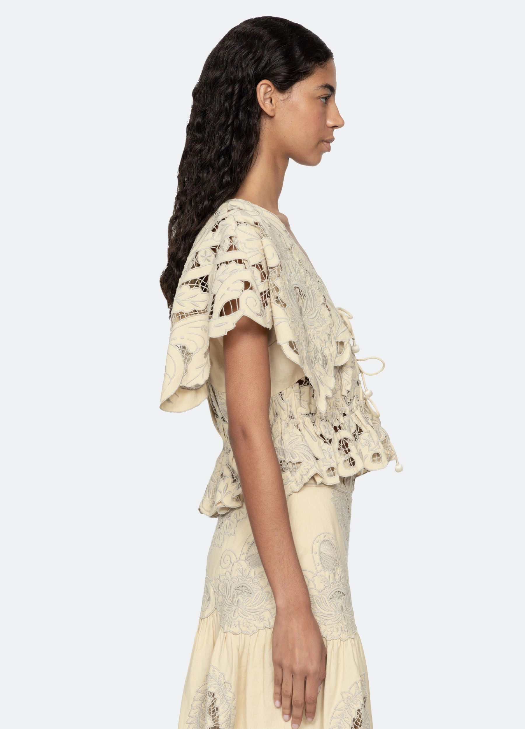 Ergonomic Cut Ceci S/S Top