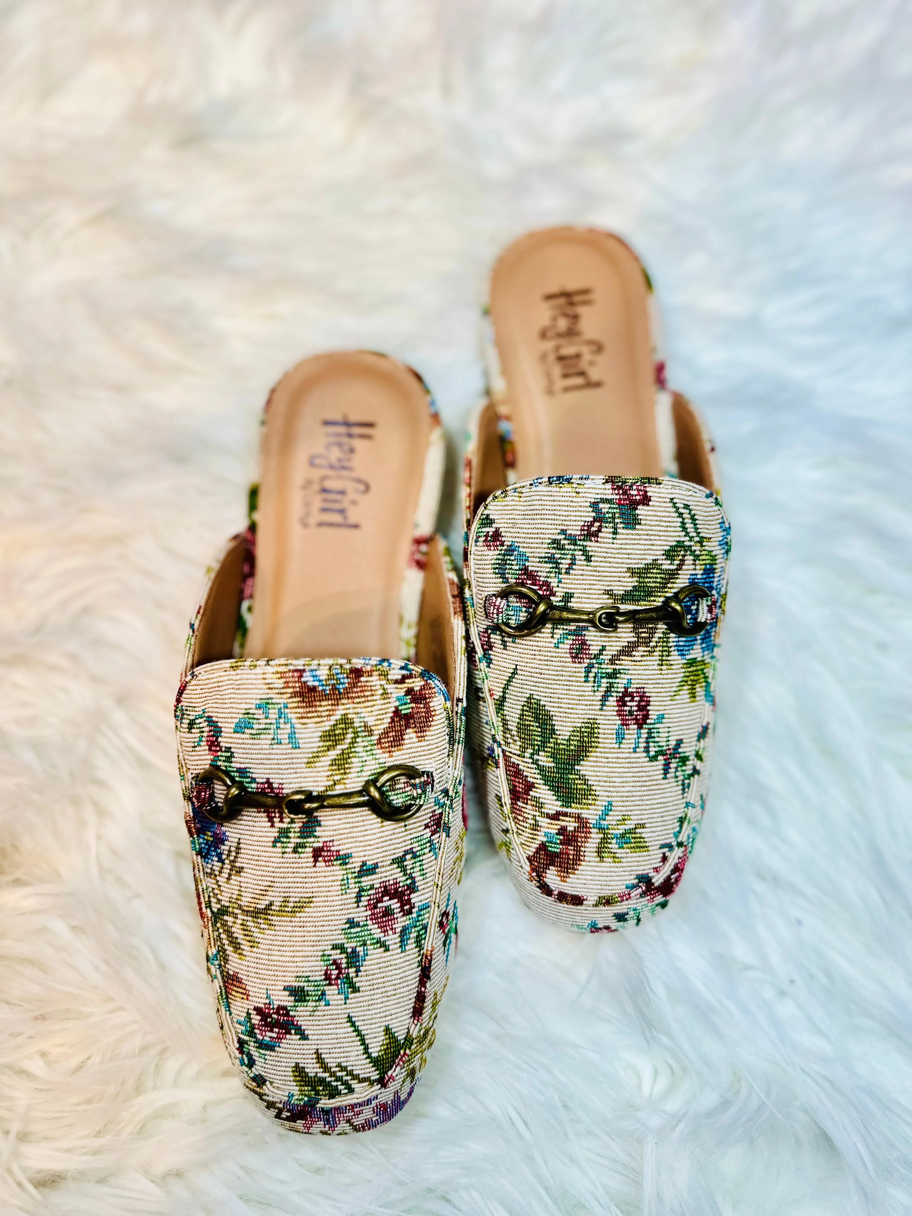 Charmer Vintage Floral Flats - Sand