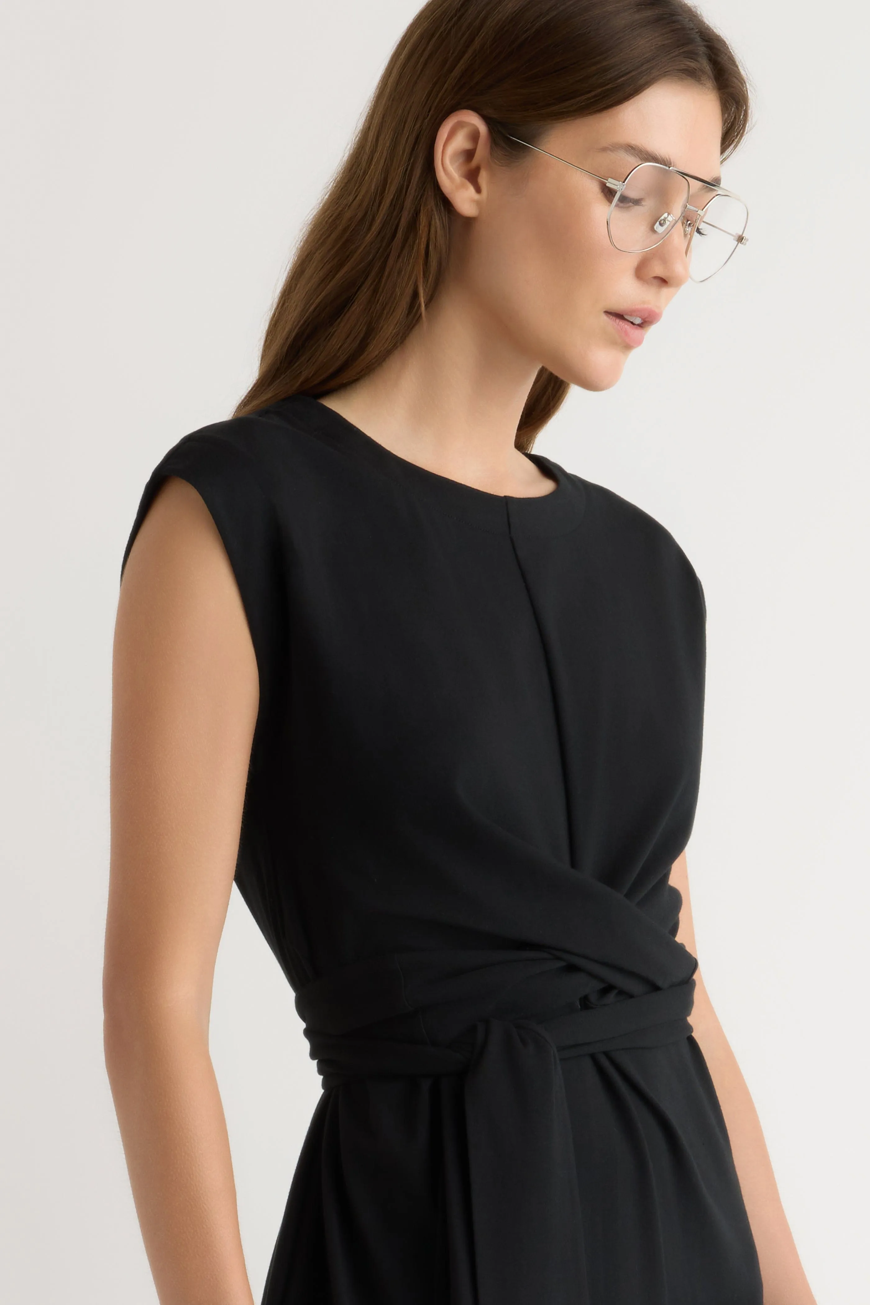 Fei Tie-Front Organic Cotton Dress Versatile and Comfortable Work Ready