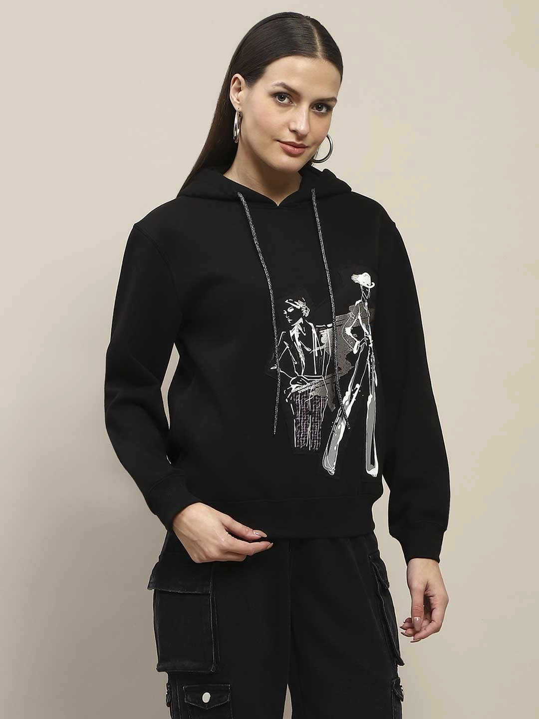 Madame Fleece Placement Print Black Hooded Sweatshirt Fat Wrinkle Resistant
