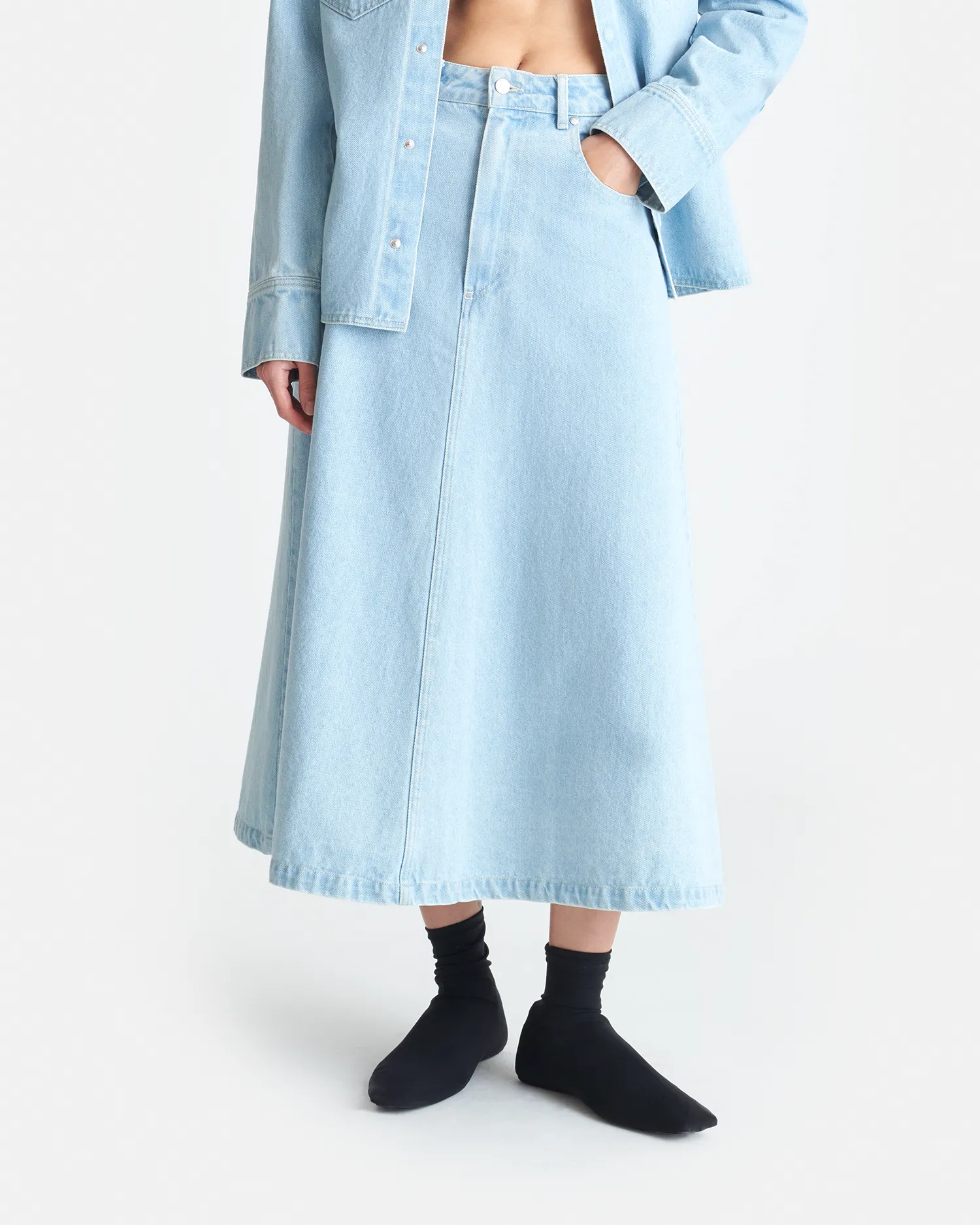 Spring Mood Outdoor Enthusiast Formal Cintia - Denim Midi Skirt - Eco Bleach