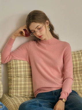 Soft Touch Brushed Surface Wrinkle resistant fabric Kamari Mock Neck 100% Wool Slim Fit Knit Sweater