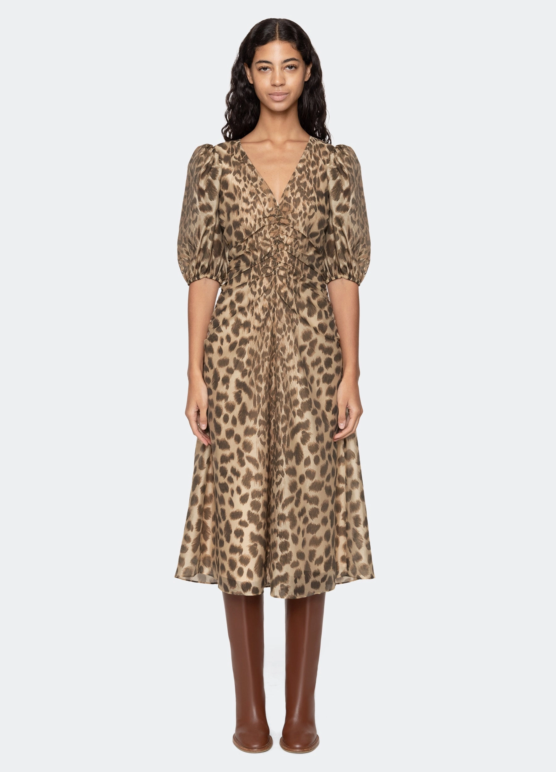Claude Dress Chic Fit Wear Capsule-Wardrobe