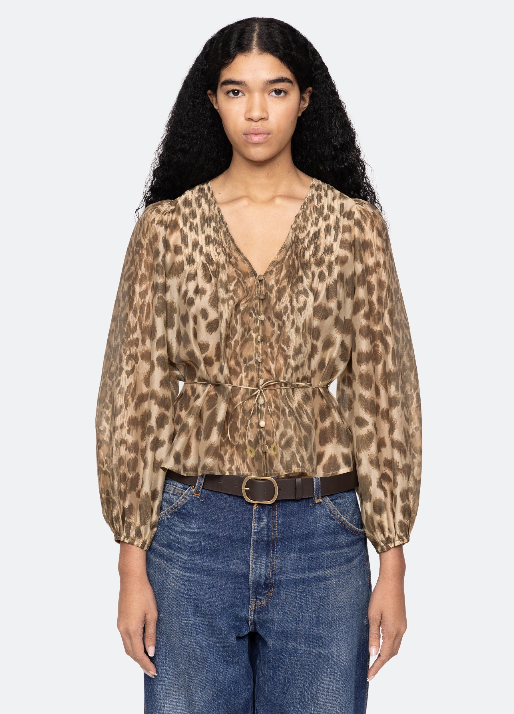 Claude Top Classic Crewneck Design