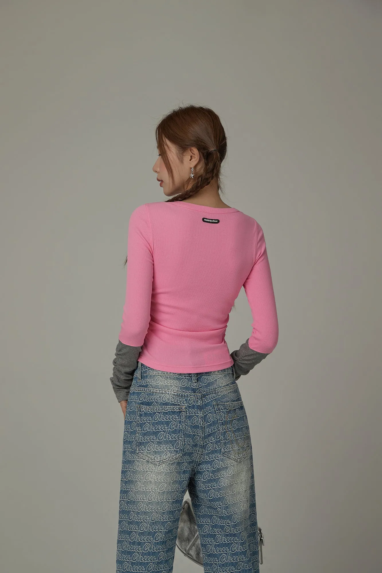 Color Matching Cropped Heart Cutout T-Shirt