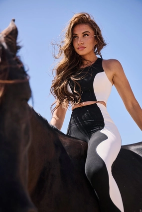 Cyclists of all ages Mesh Fabric Color-Block Racerback Sports Bra