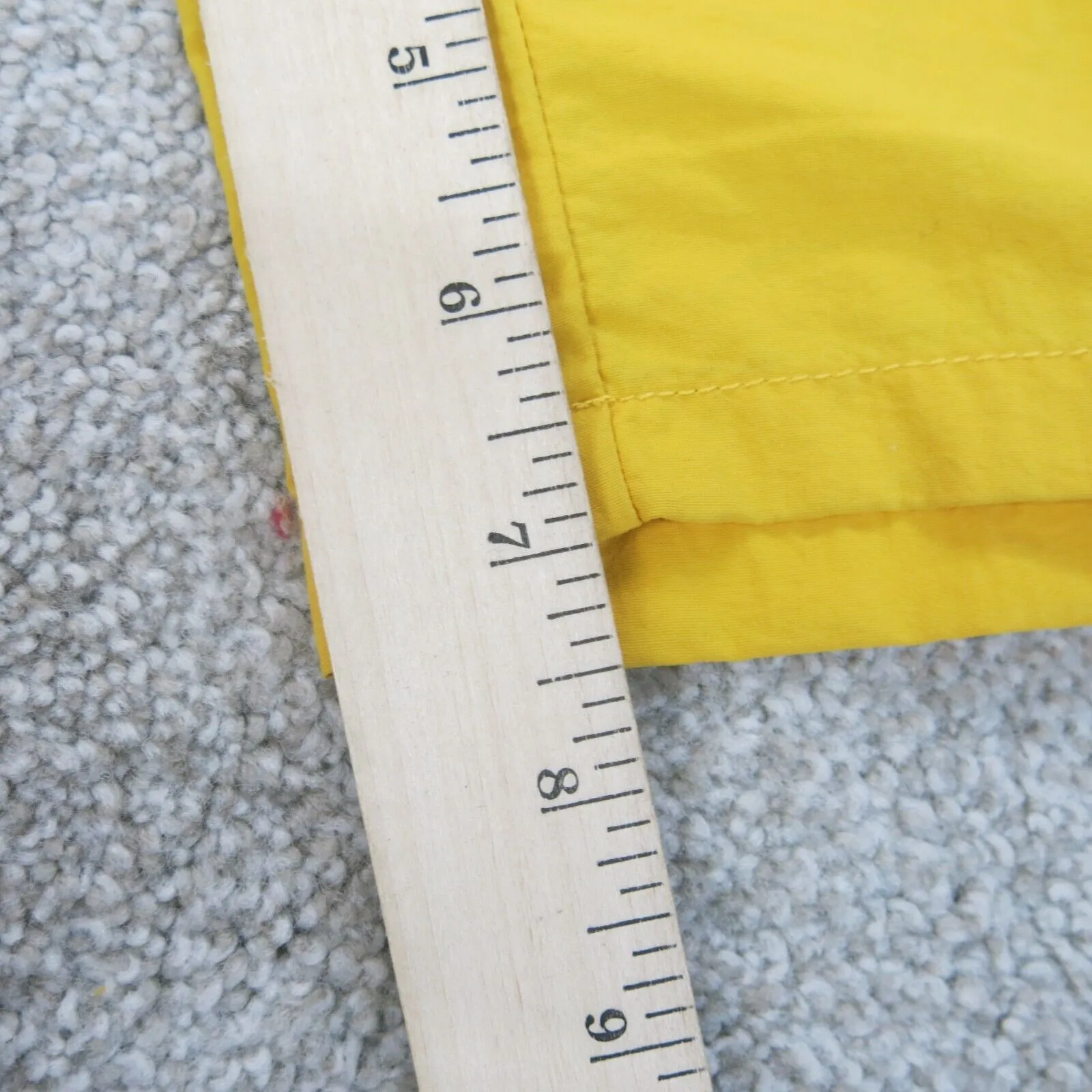 Columbia Shorts Mens Medium Yellow Cargo Pockets Outdoors Workwear Casual Logo