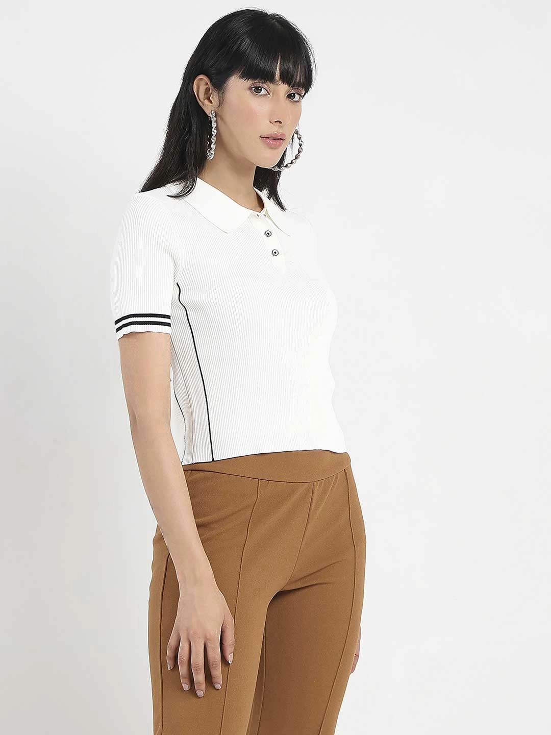 Beach Outfit Madame Contrast Trim Polo Neck White Knitted T-shirt