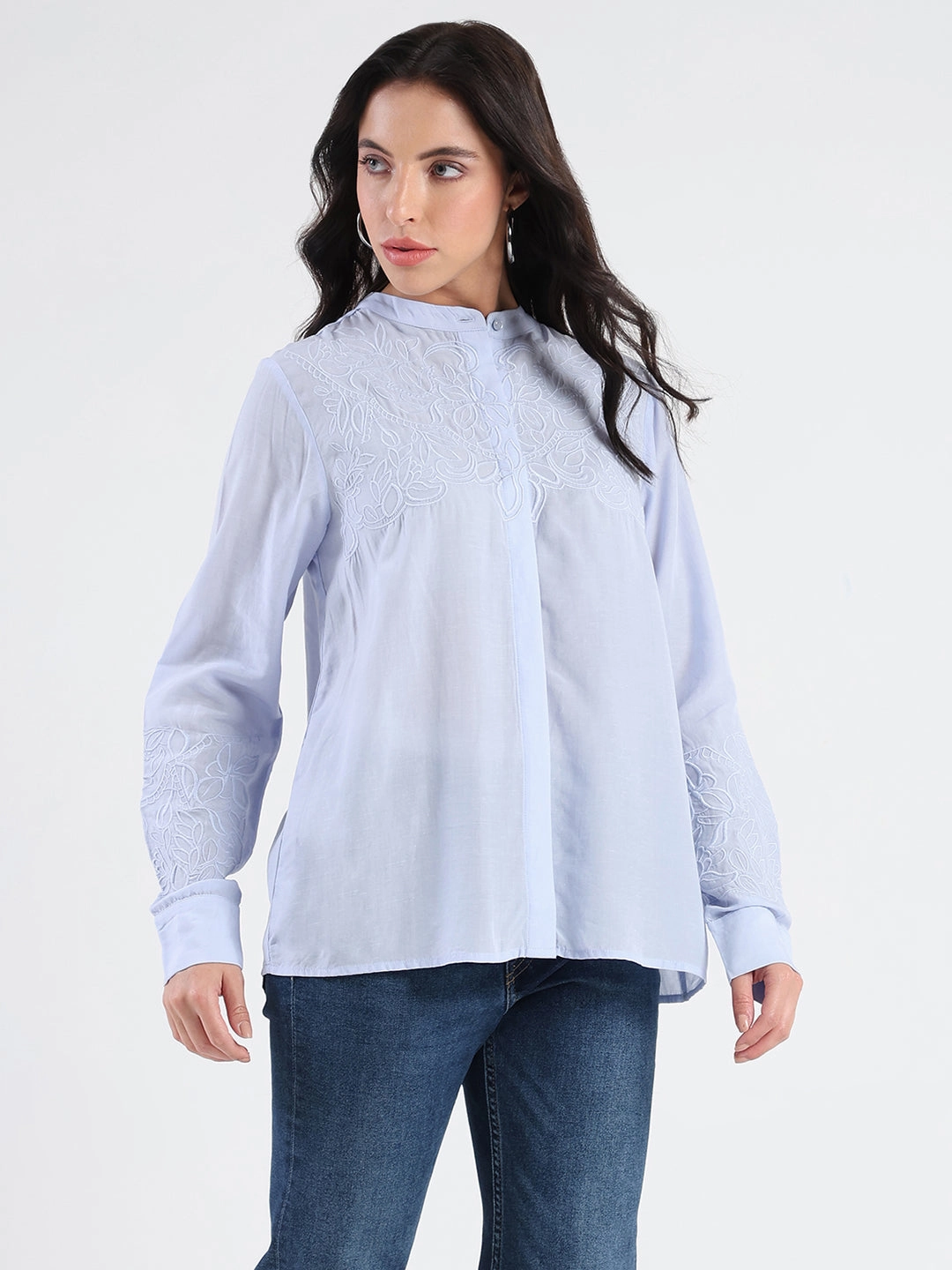 Versatile Wear Smart Appearance Madame Tencel Blend Embroidery Detail Blue Shirt