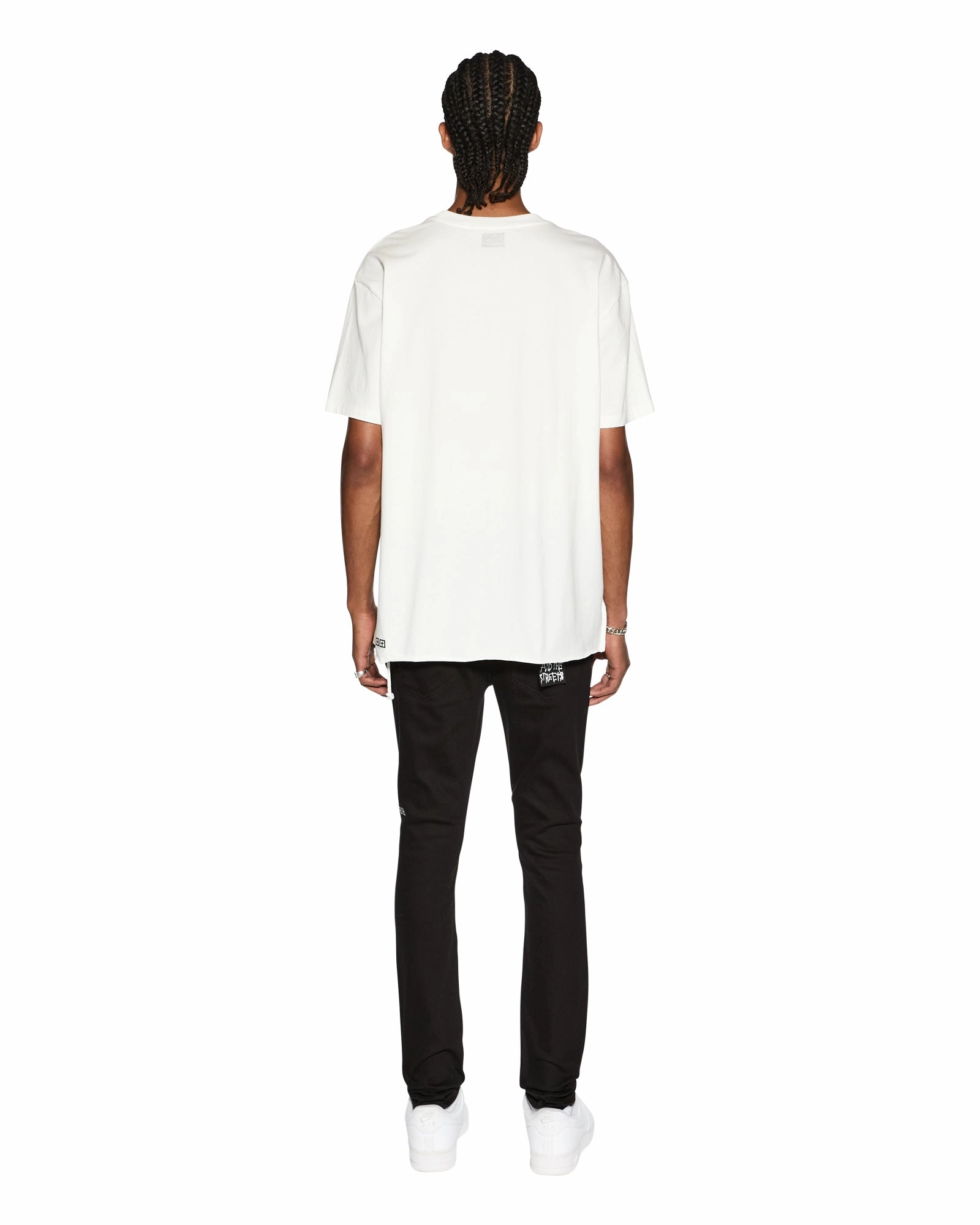 Breathable Design BIGGIE SS TEE WORN IN WHITE