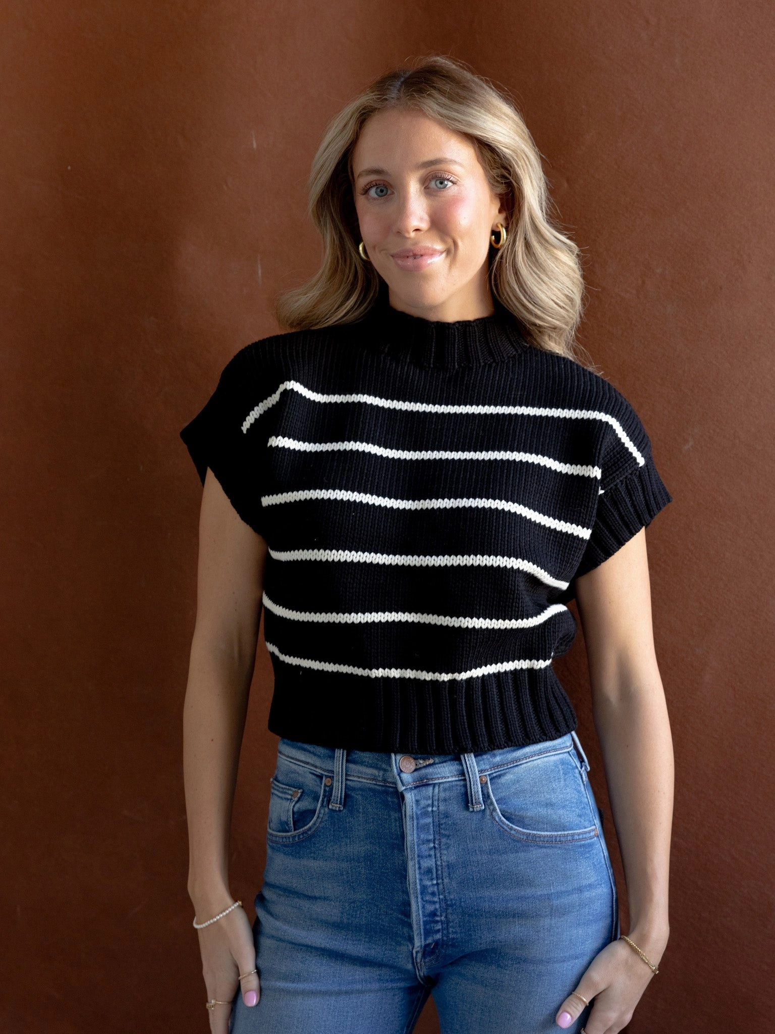 Cold Layer Seamless Circular Knit Dolman Short Sleeve Sweater