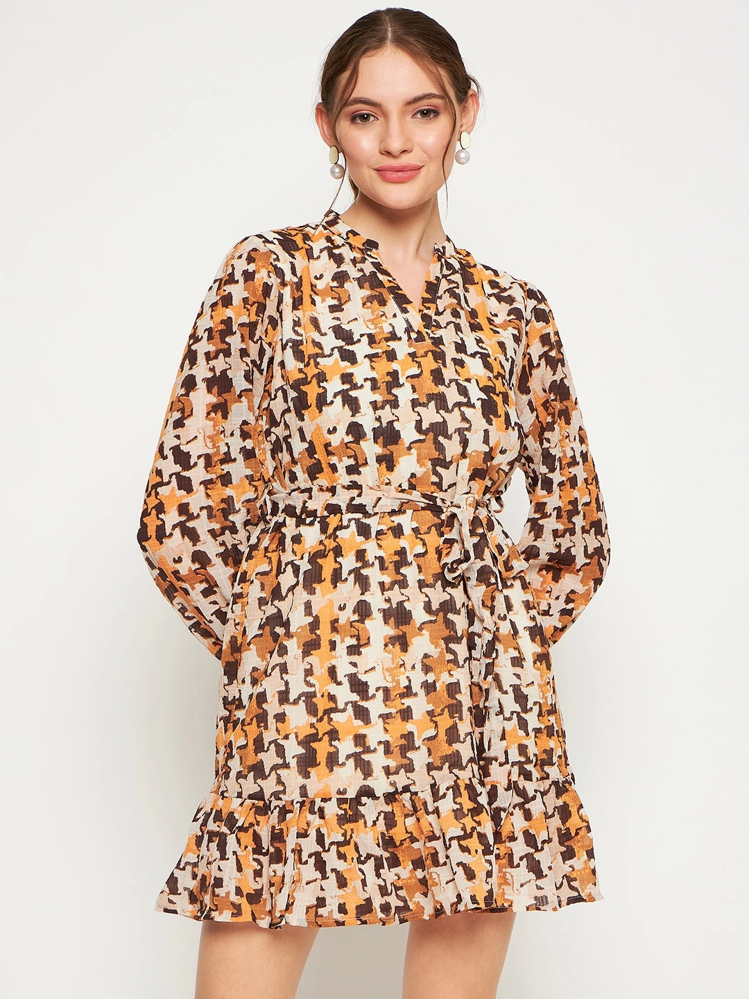 Comfortable Cut Madame Beige Abstract Print Self-Belted Dress