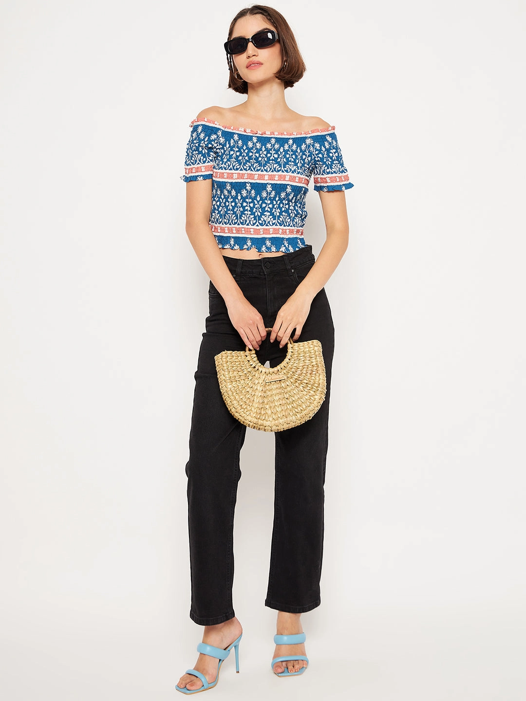 Holiday Vibes High Quality Modern Minimalist Creative Look Madame Black Denim