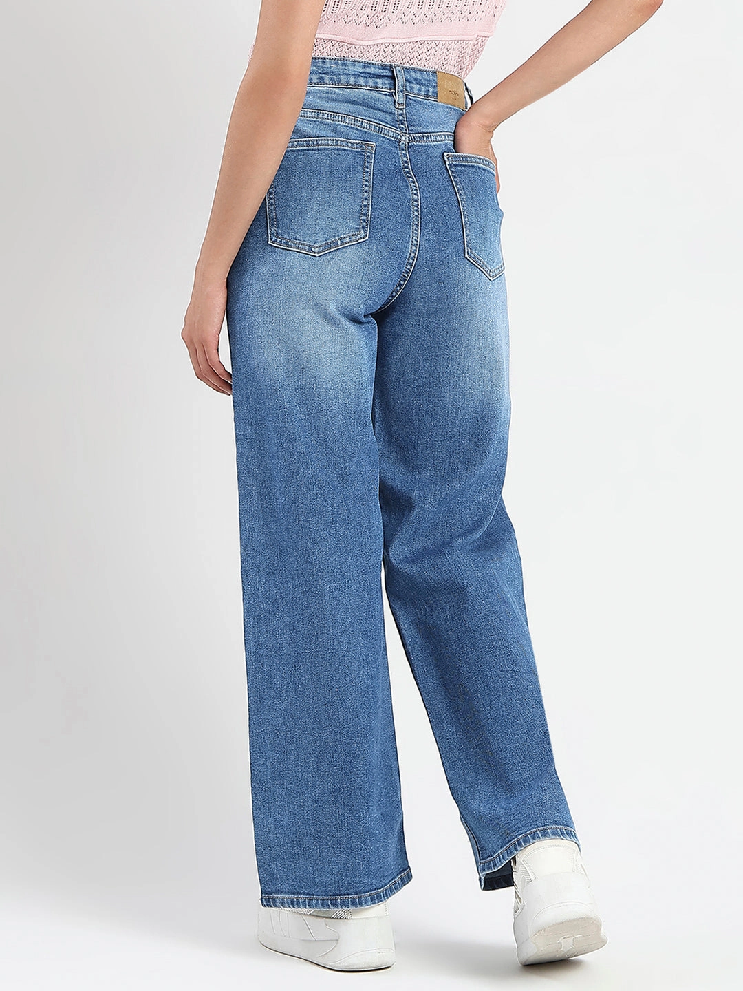 Weekend Style Multi Purpose Pockets Madame Stone Wash Wide Leg Light Blue Cotton Blend Jeans