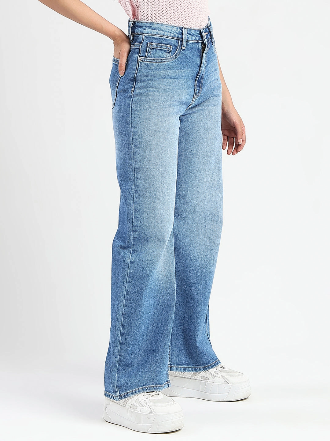 Durable Athlete Fit Travel Outfit Flex Look Madame Stone Wash Wide Leg Light Blue Cotton Blend Jeans