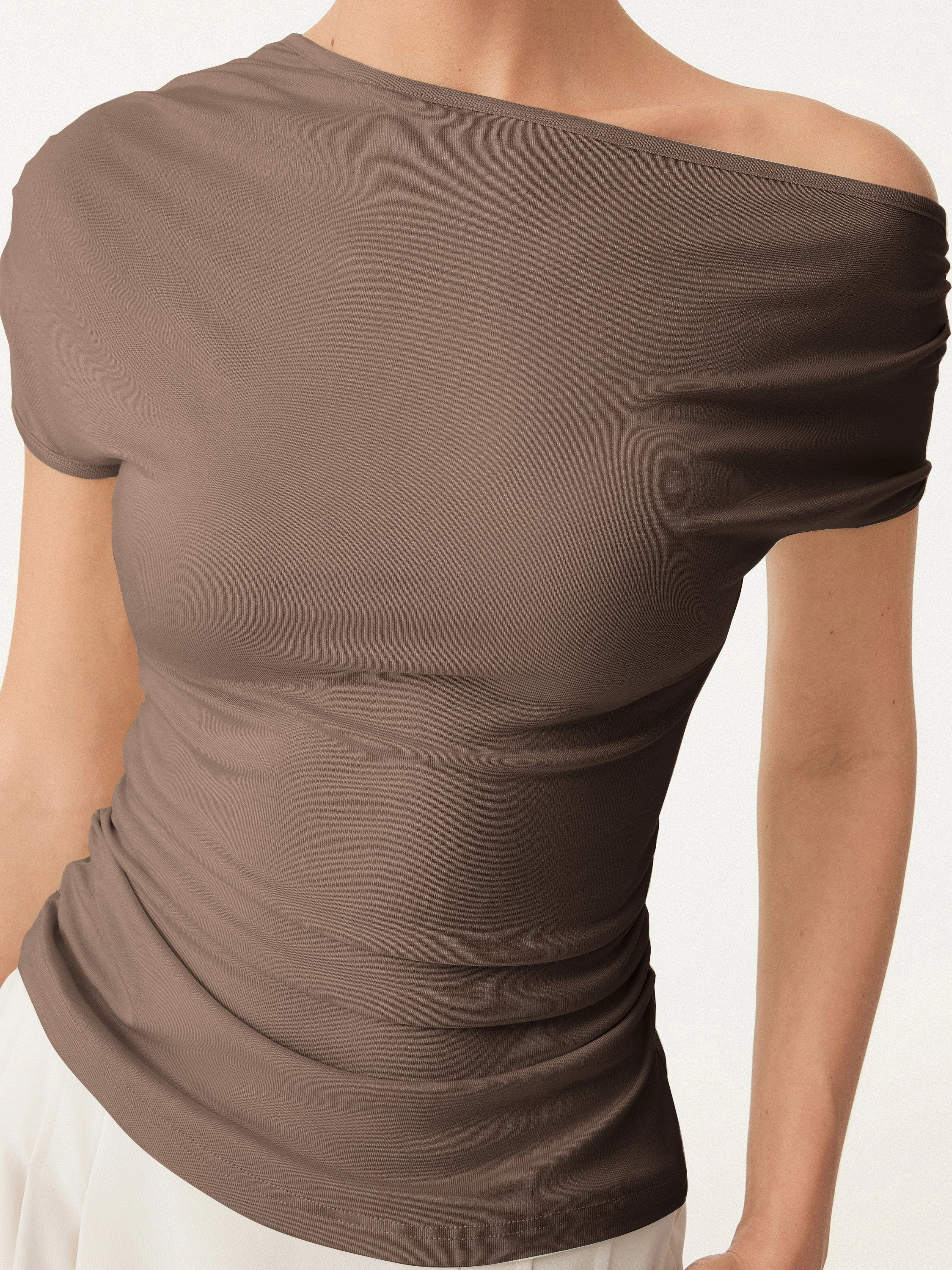 MoistureWickingMaterial Reinforced Shoulders Cooling Asymmetrical Short Sleeve Stretchy Tee