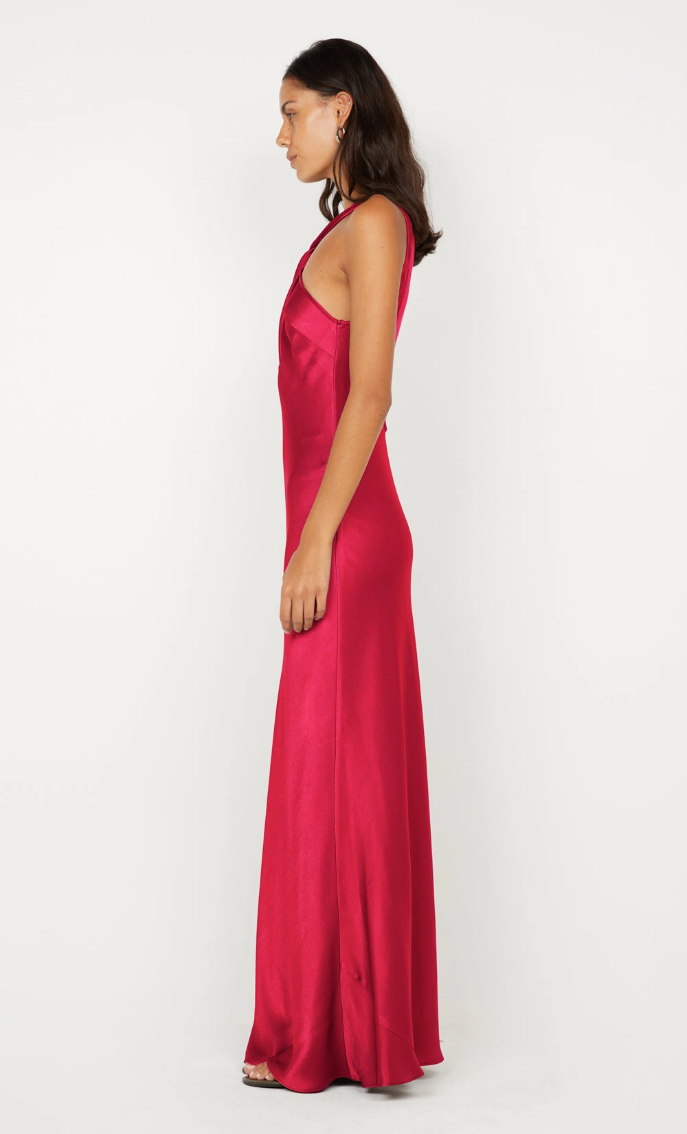 Versatile Layer ELISIA TWIST MAXI DRESS - STRAWBERRY