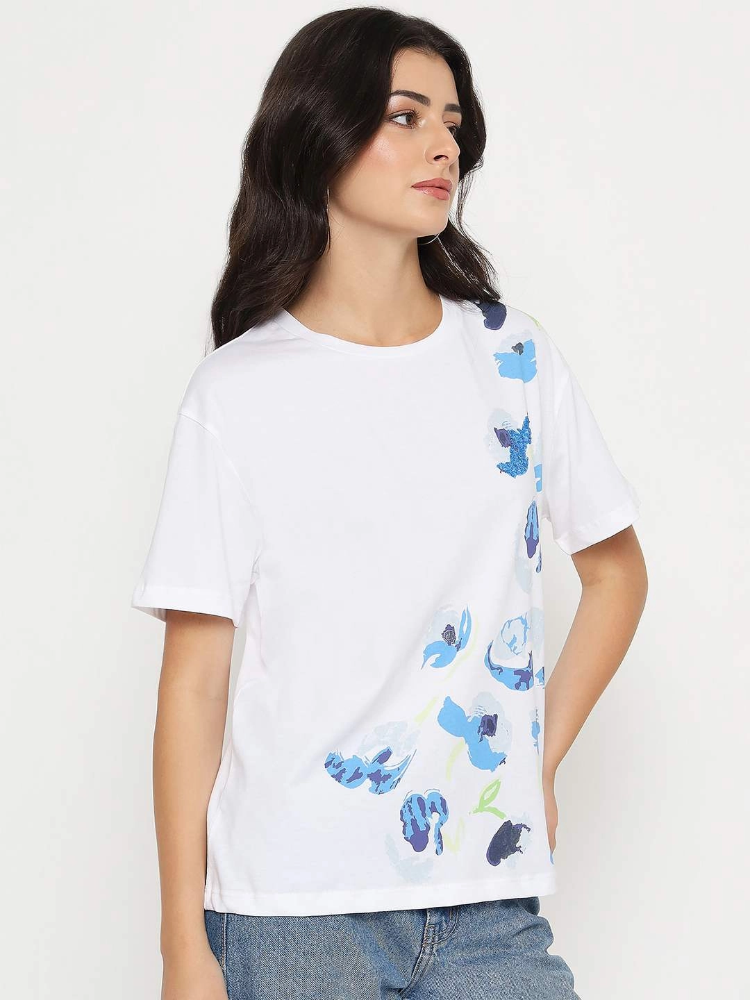 Layered Wear Effortless Layer Madame Abstract Print Half Sleeve White Cotton T-shirt