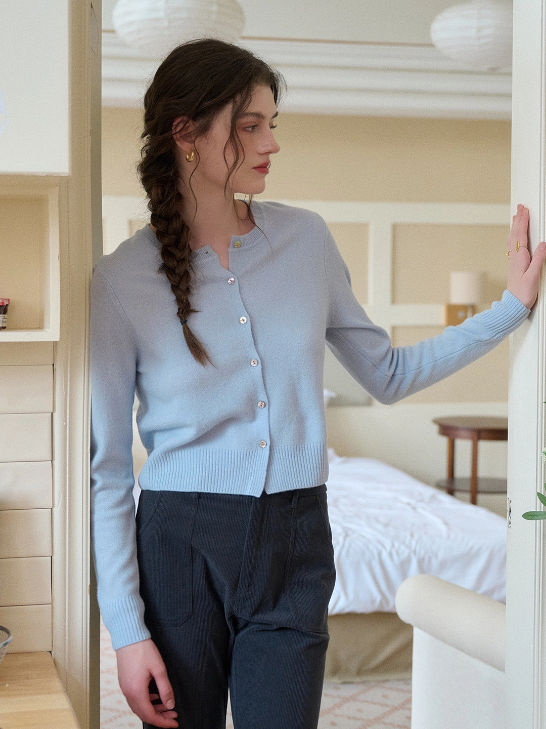 Dayana Round Neck 100% Wool Cardigan Layered Knit Design