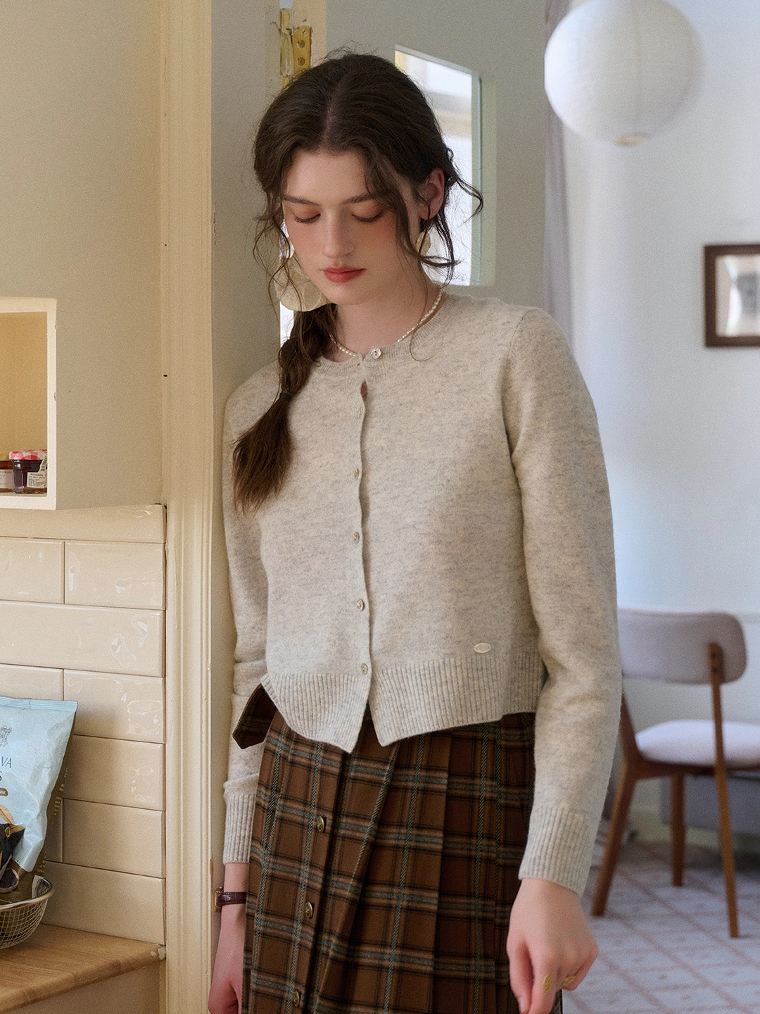 Basic Layer AirflowOptimized Pattern Dayana Round Neck 100% Wool Cardigan