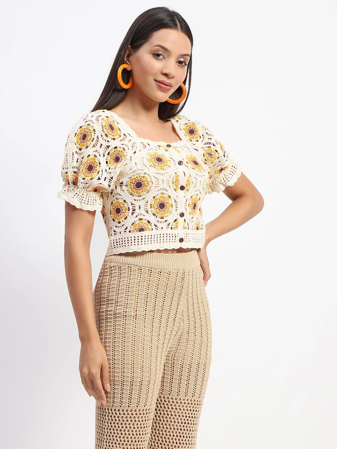 Relaxed Sweatshirt DropShoulderConstruction Madame Floral Print Beige Cotton Crochet Top
