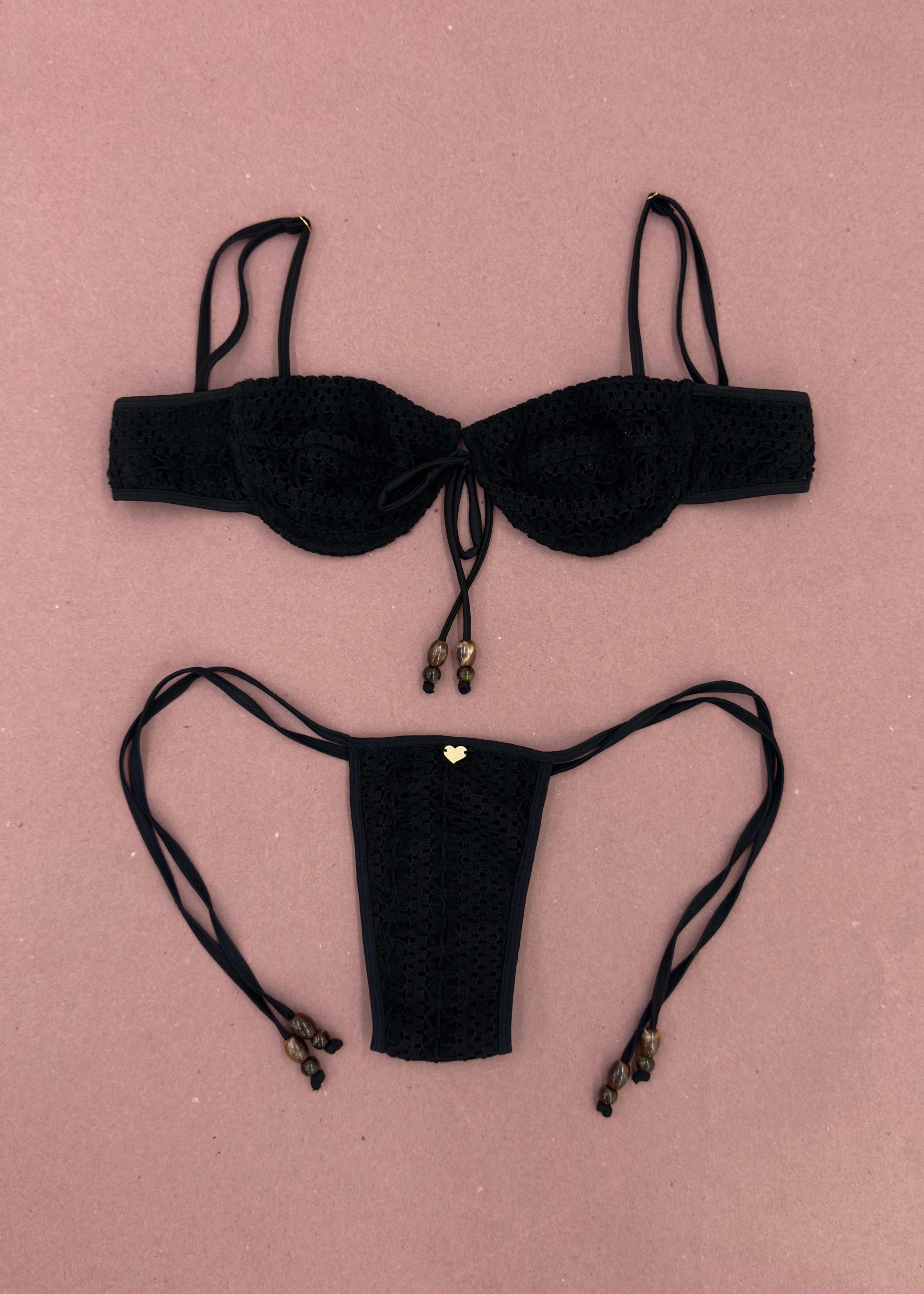 Midweight Texture Dolce Vita Bikini Bottom | Noir Crochet