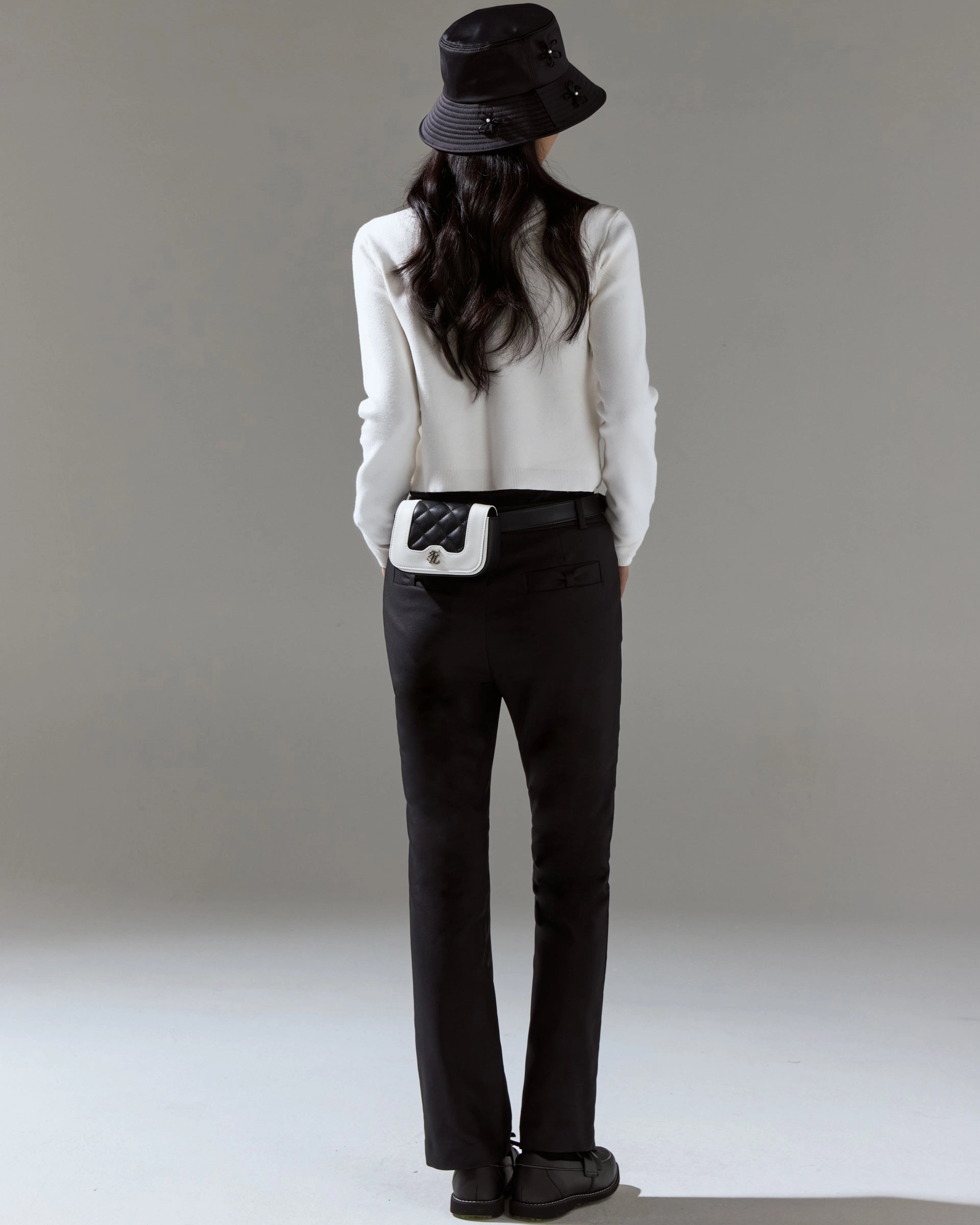 Fair Liar High waist Ribbon bootcut pants - Black Stylish Cut