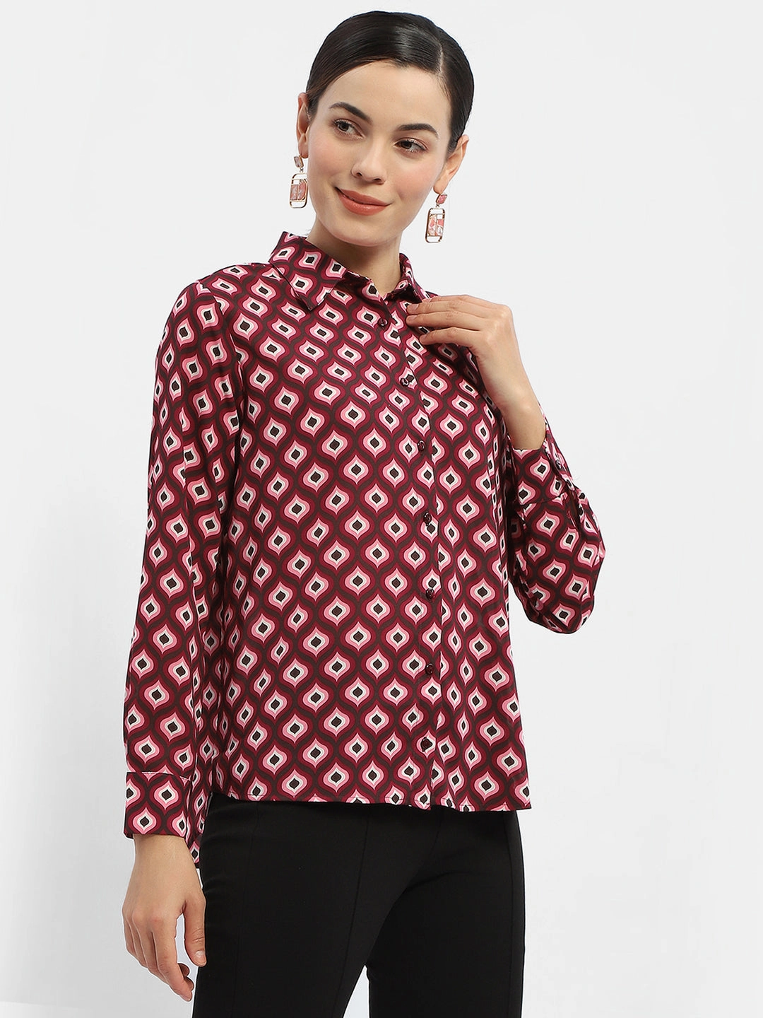 Casual Look Madame Geometric Print Maroon Regular Shirt