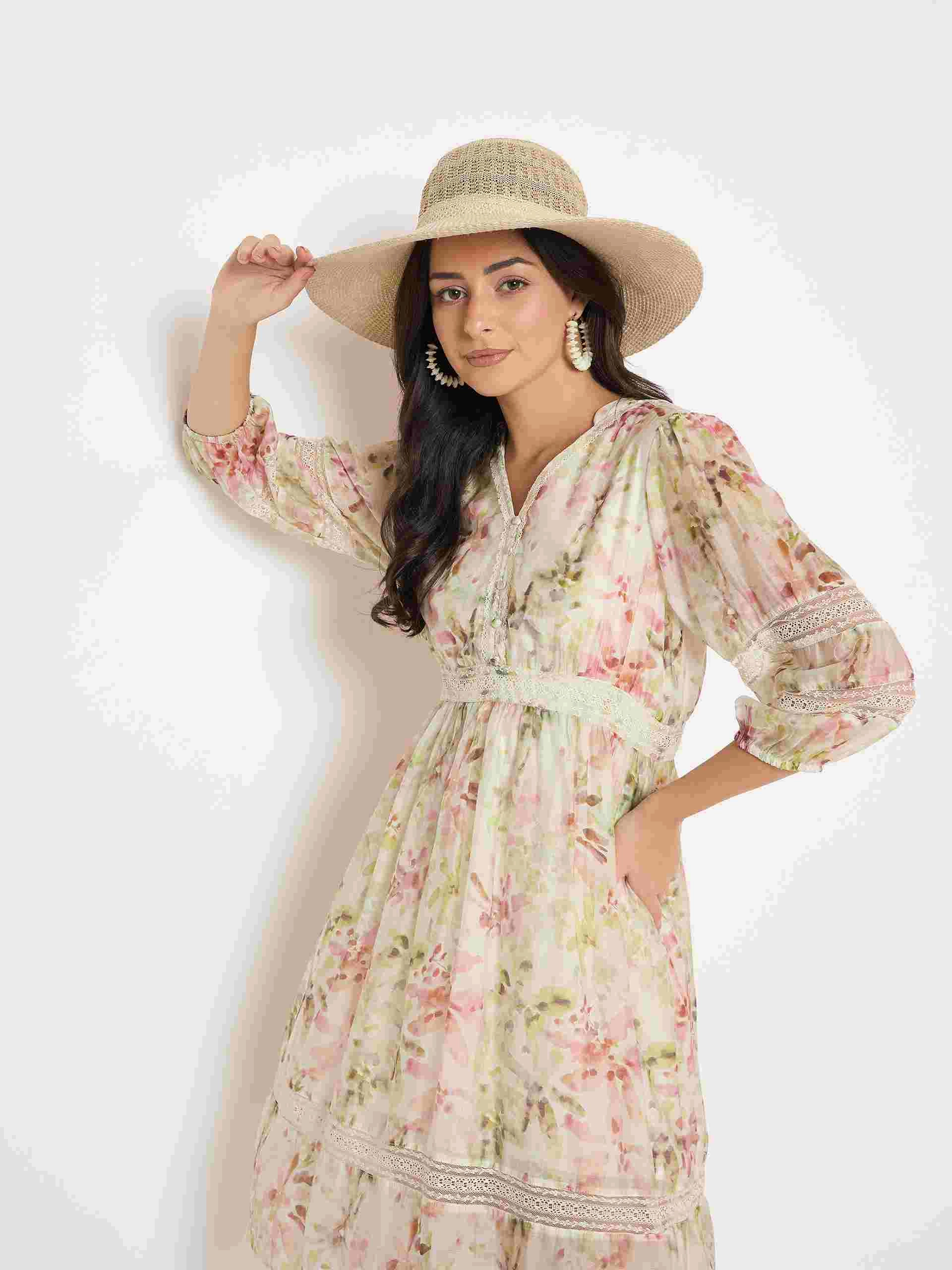 Street Mood Timeless Energy Madame Floral Print Laced Off White Mini Dress