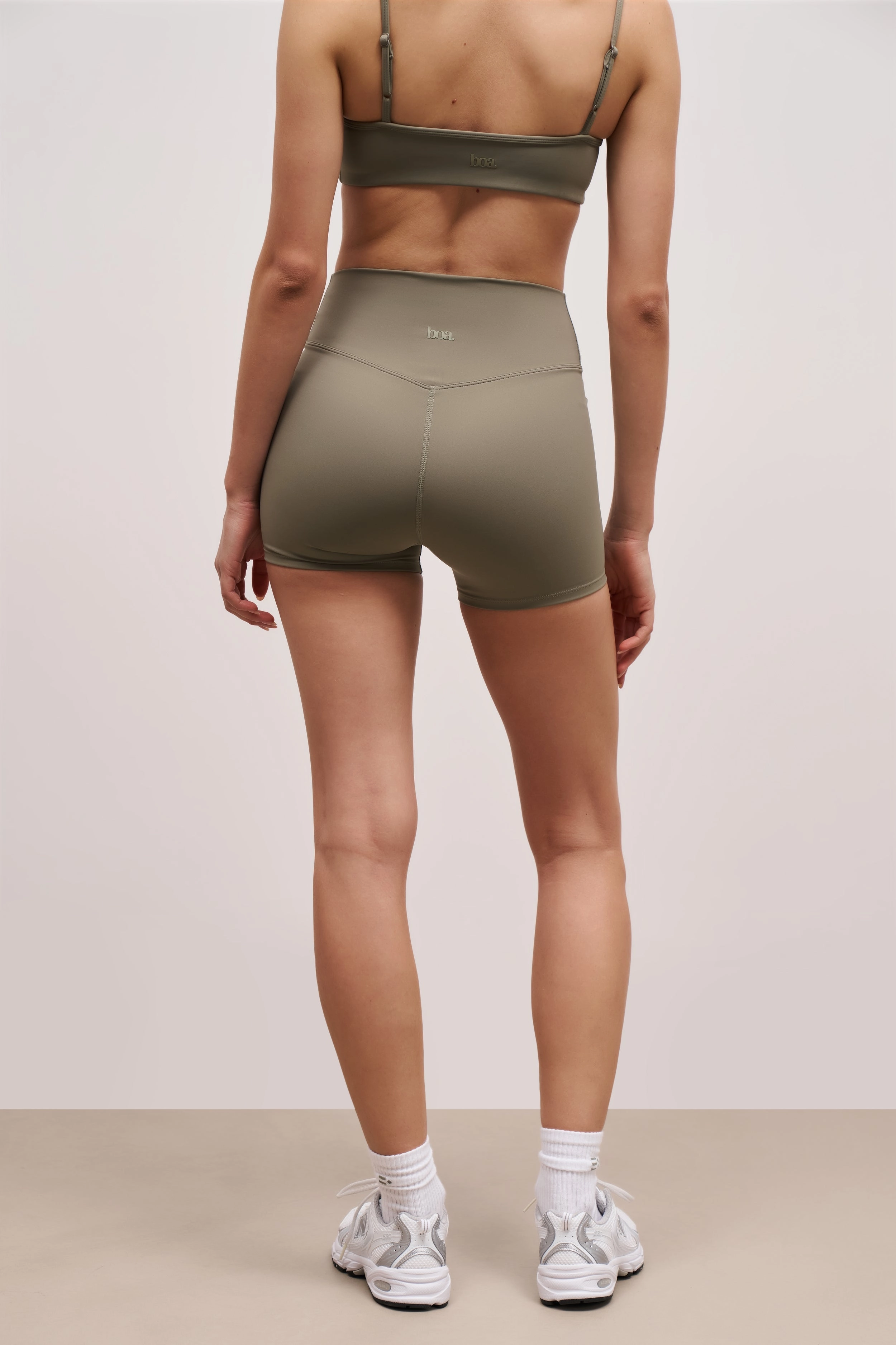 Lightweight Material Base Sculpting Shorts - Olive