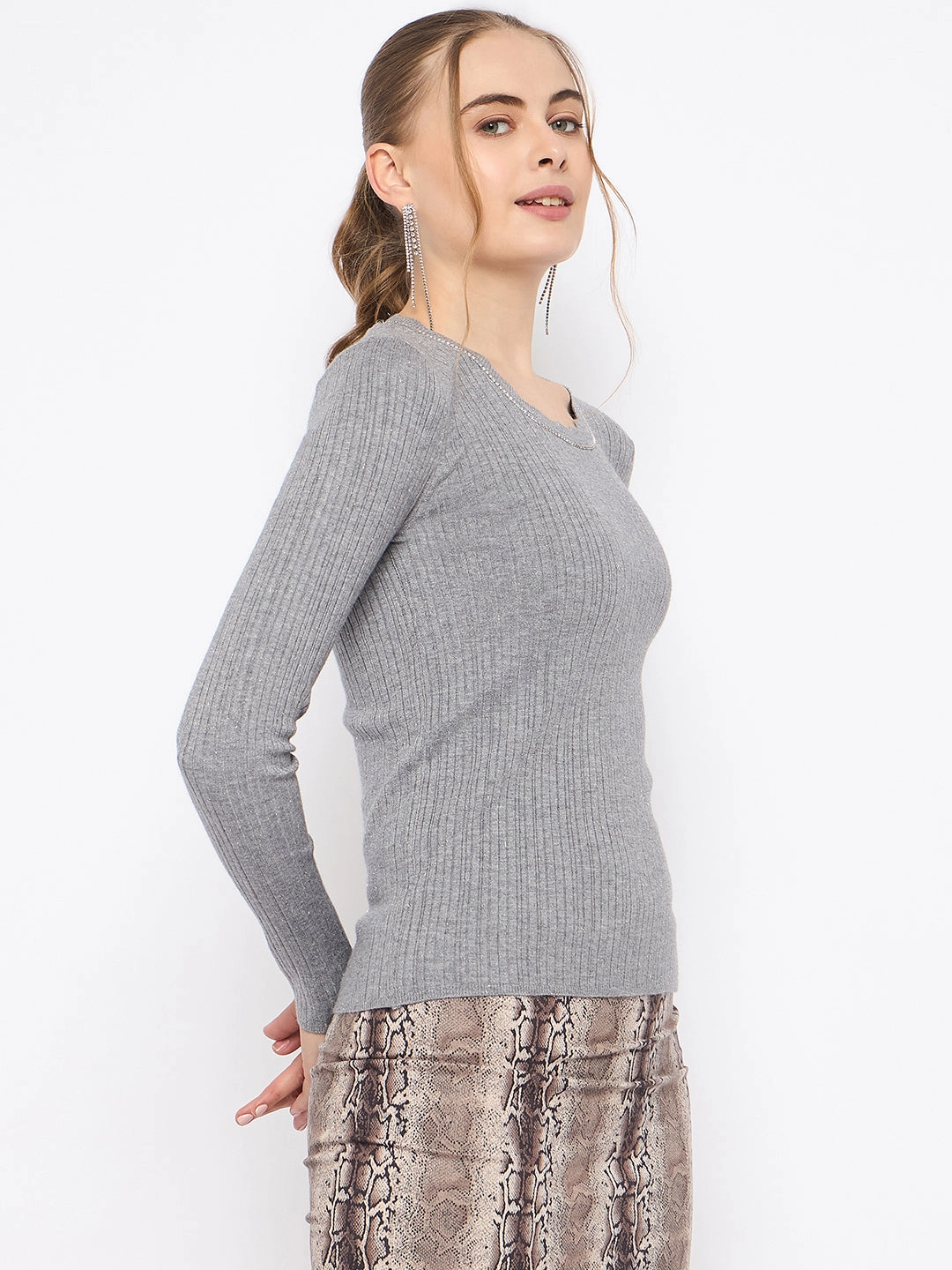 Breathable Design Fit Casual Wear Madame Scalloped Neck Solid Grey Sweater