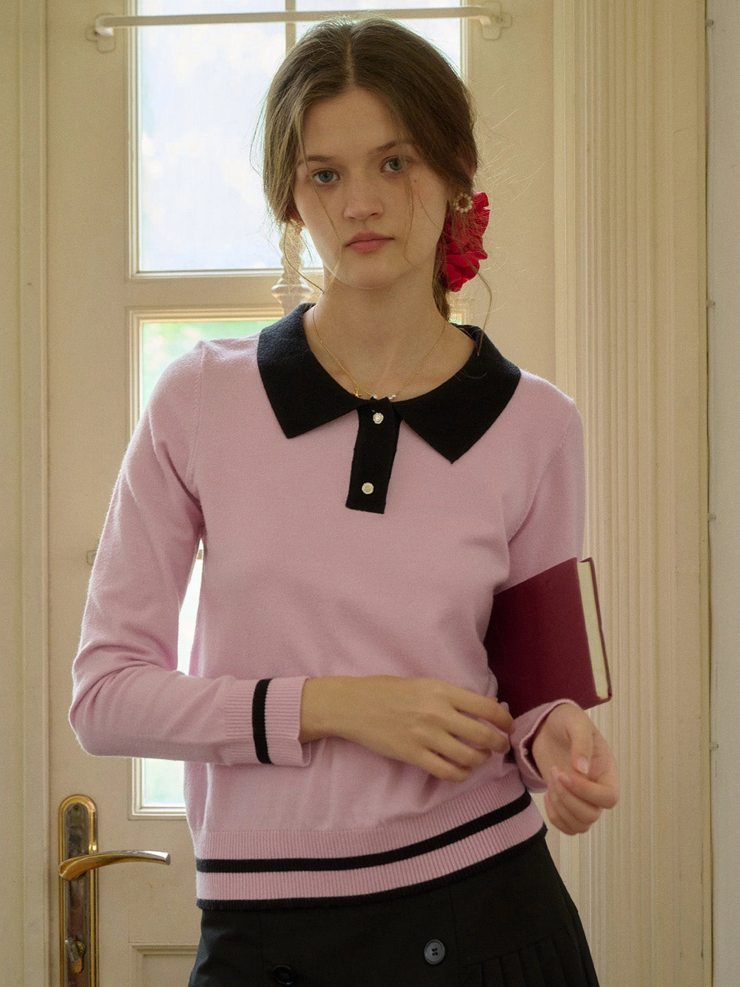 ??Final Sale??Dolly Round Neck Contrasting Sweater Crew Neckline Lightweight Layer