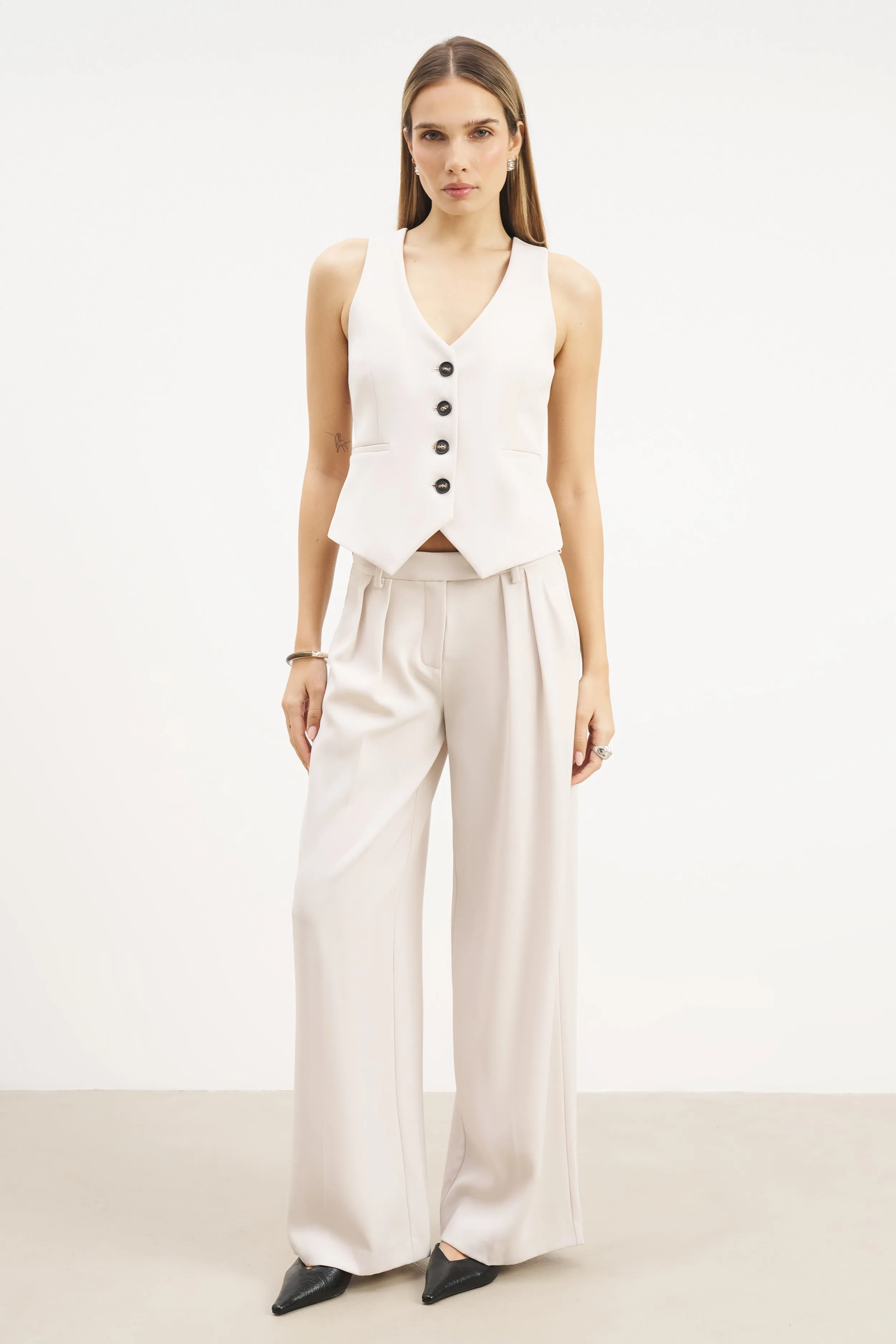 Reflective Trims Drop Shoulder Cut Clean Cut Waistcoat - Ecru