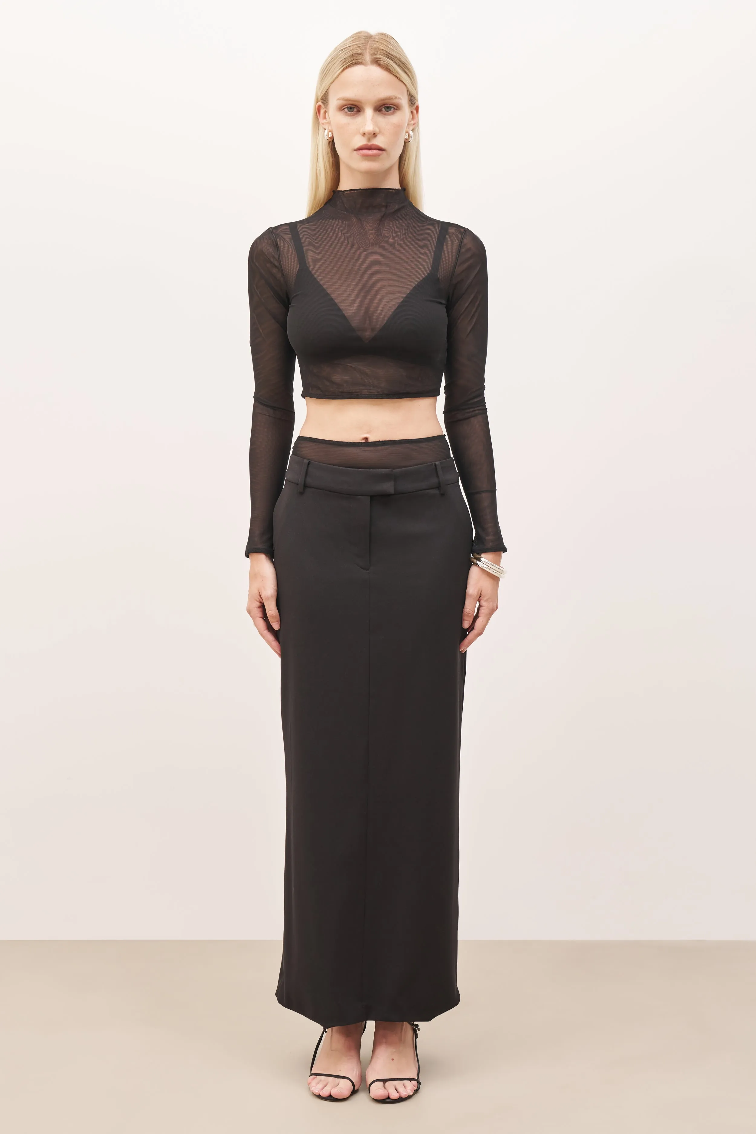 Mesh Long Sleeve Cropped Top - Black FlatlockStitching WaterRepellent Coating