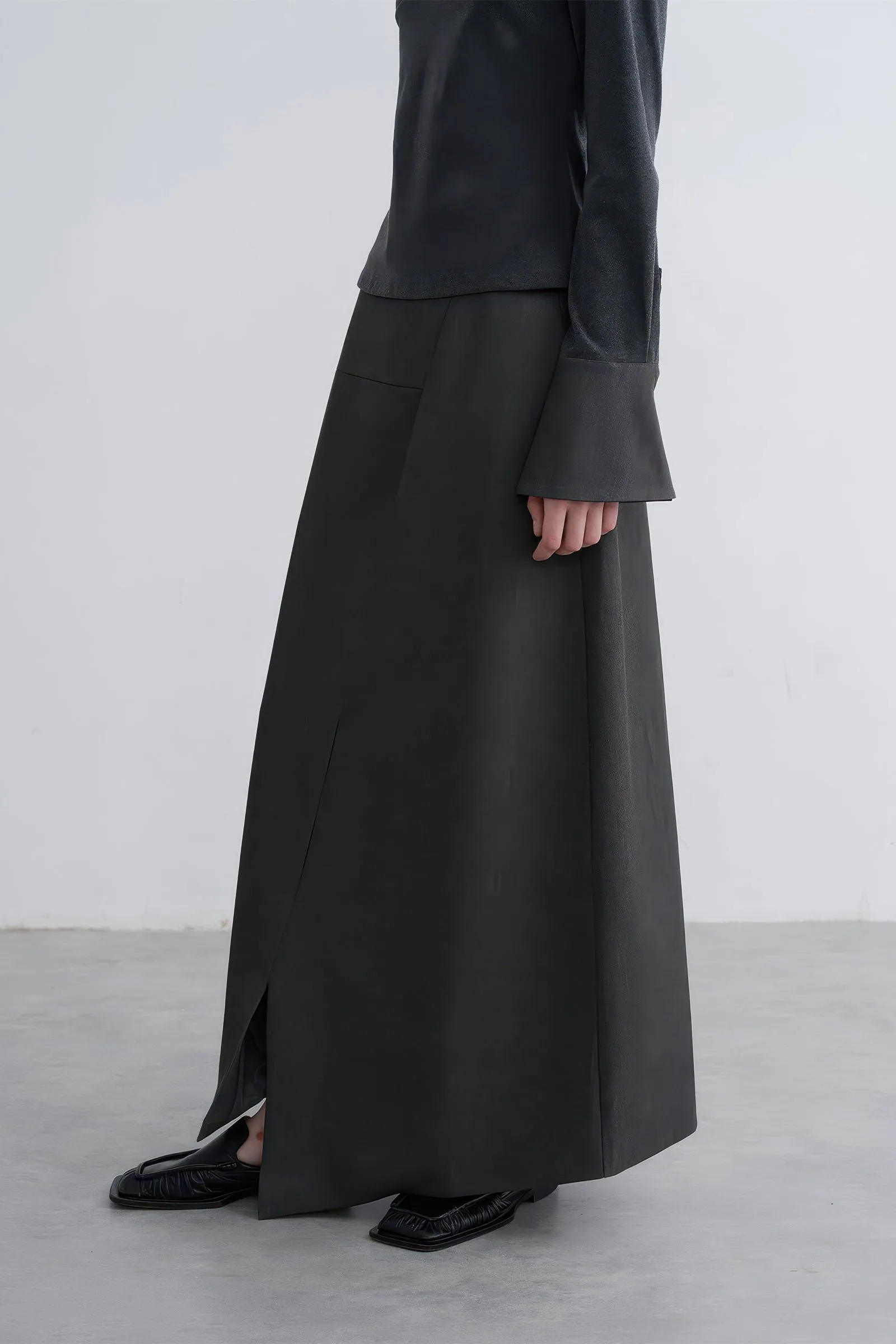 Edgy Asymmetrical Buttoned Slit Skirt