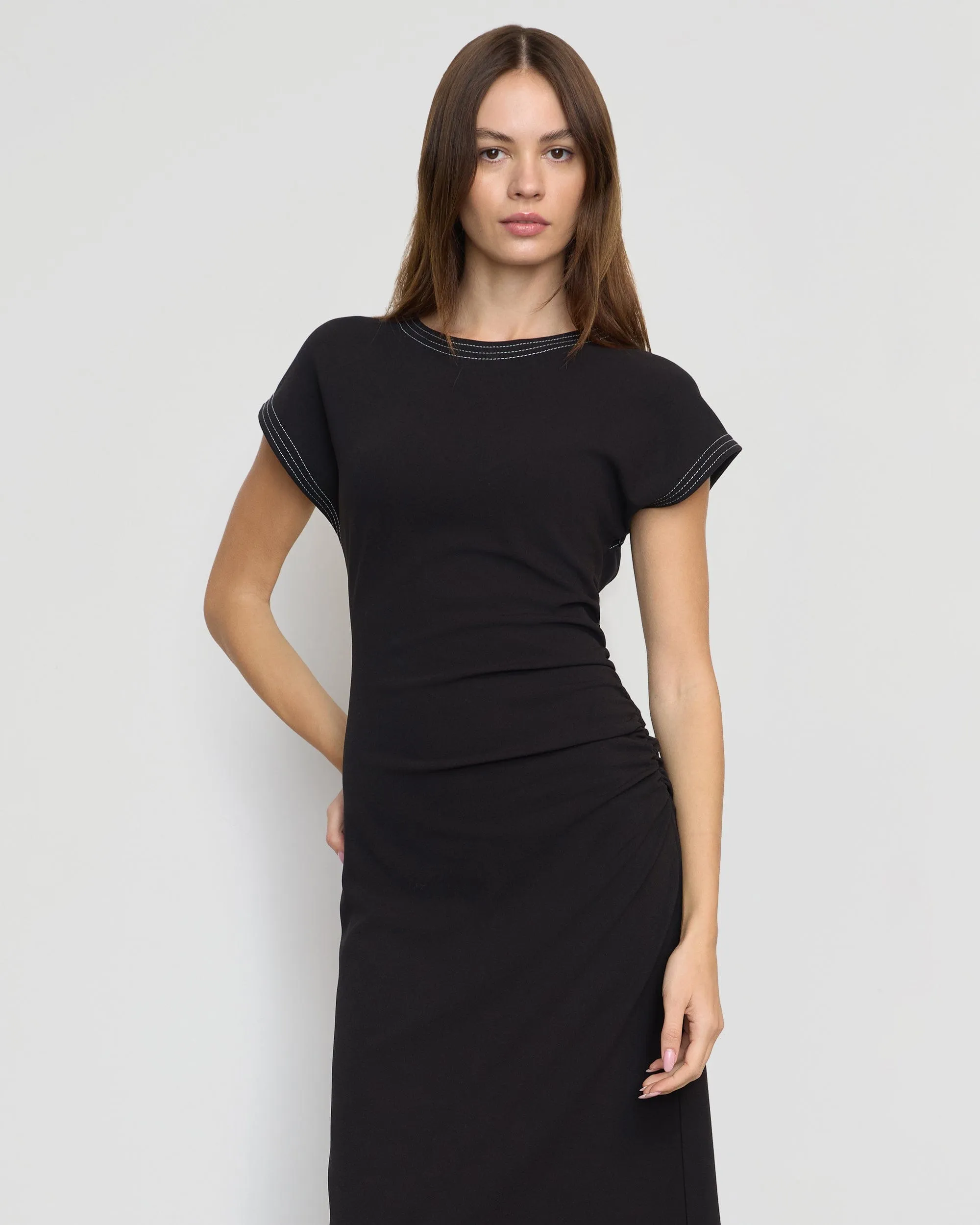 Grab Quick Vela Contrast-Stitch Ruched-Waist Dress