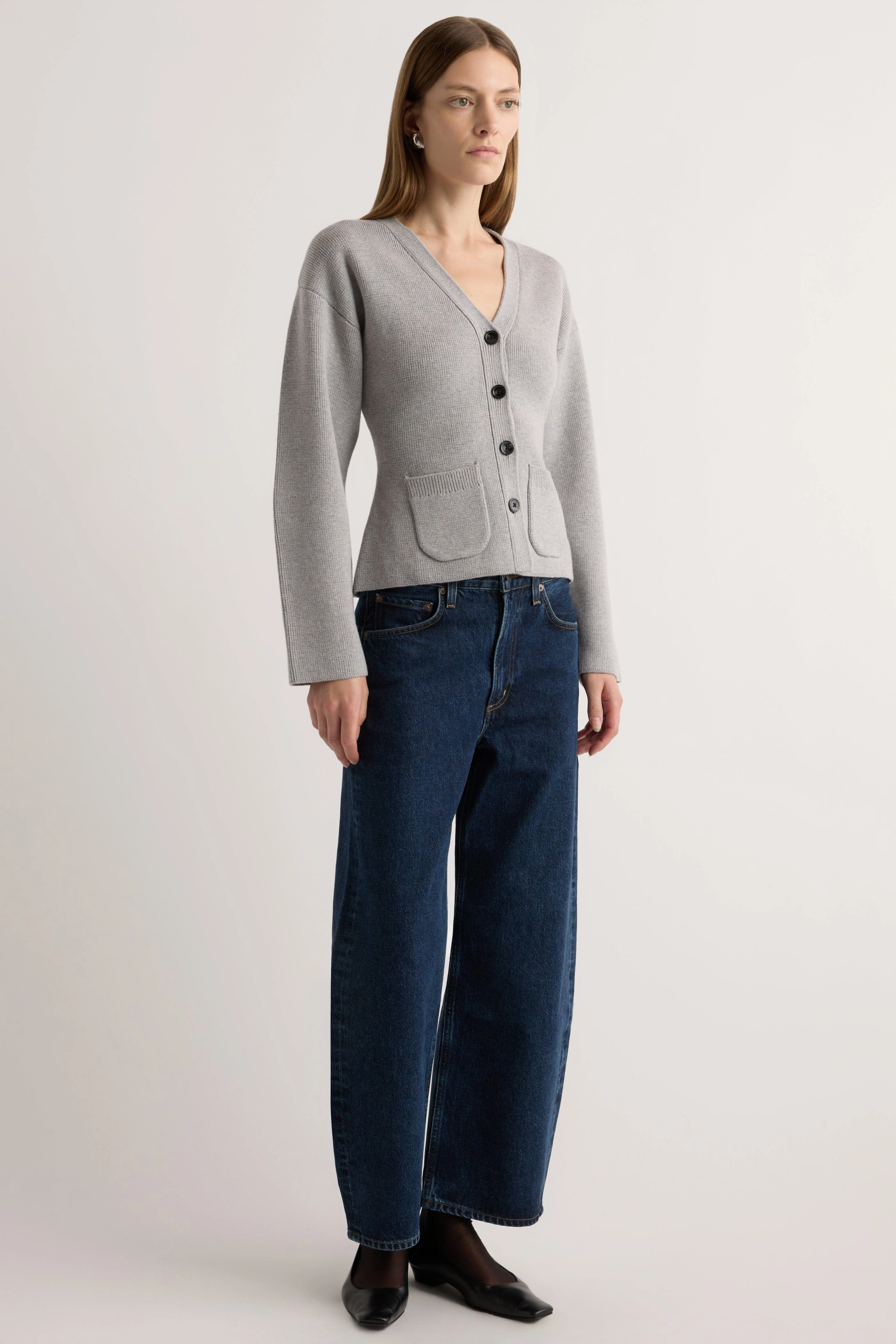 Elinor Organic Cotton-Wool V-Neck Cardigan Versatile Layer Fit