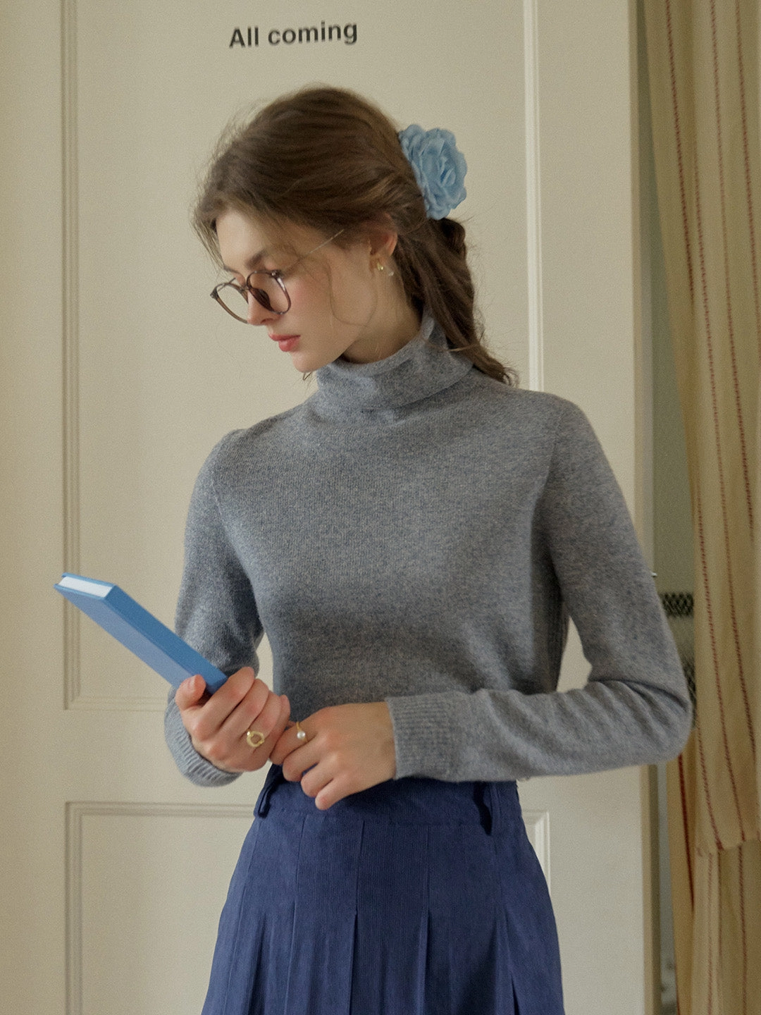 Breathable mesh panel Solana Basic Versatile Turtleneck 100% Wool Sweater - Gray