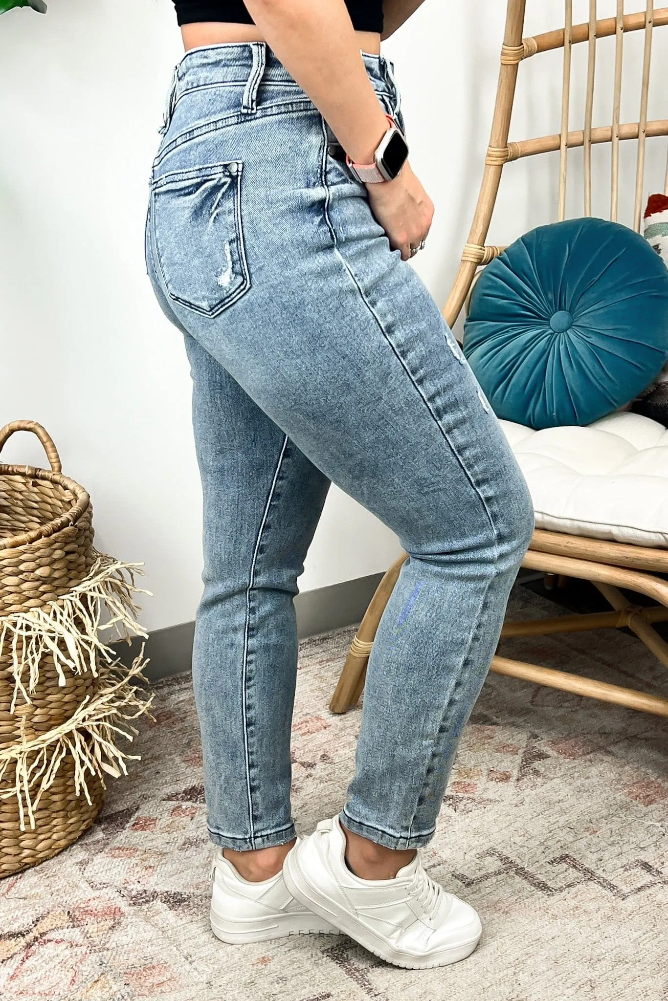 Eveleigh Vintage Mild Destroyed Slim Fit - Judy Blue