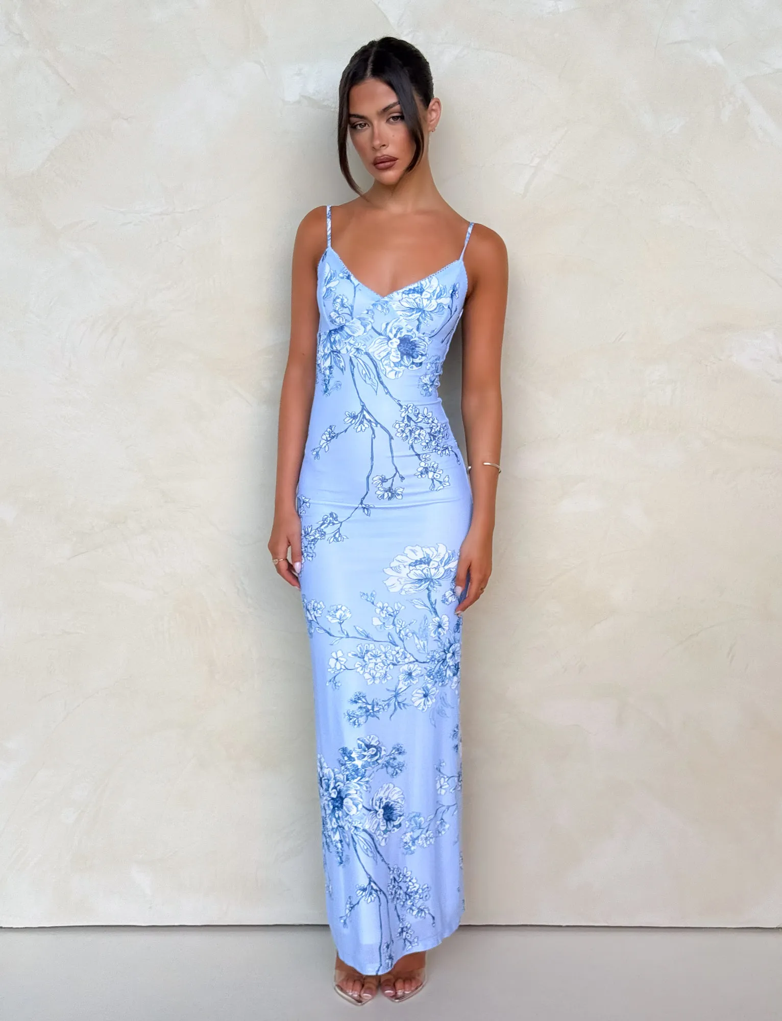 JULIANNA DRESS - BLUE : FLORAL : CERAMIC FLORAL Form Fit WaterRepellentCoating