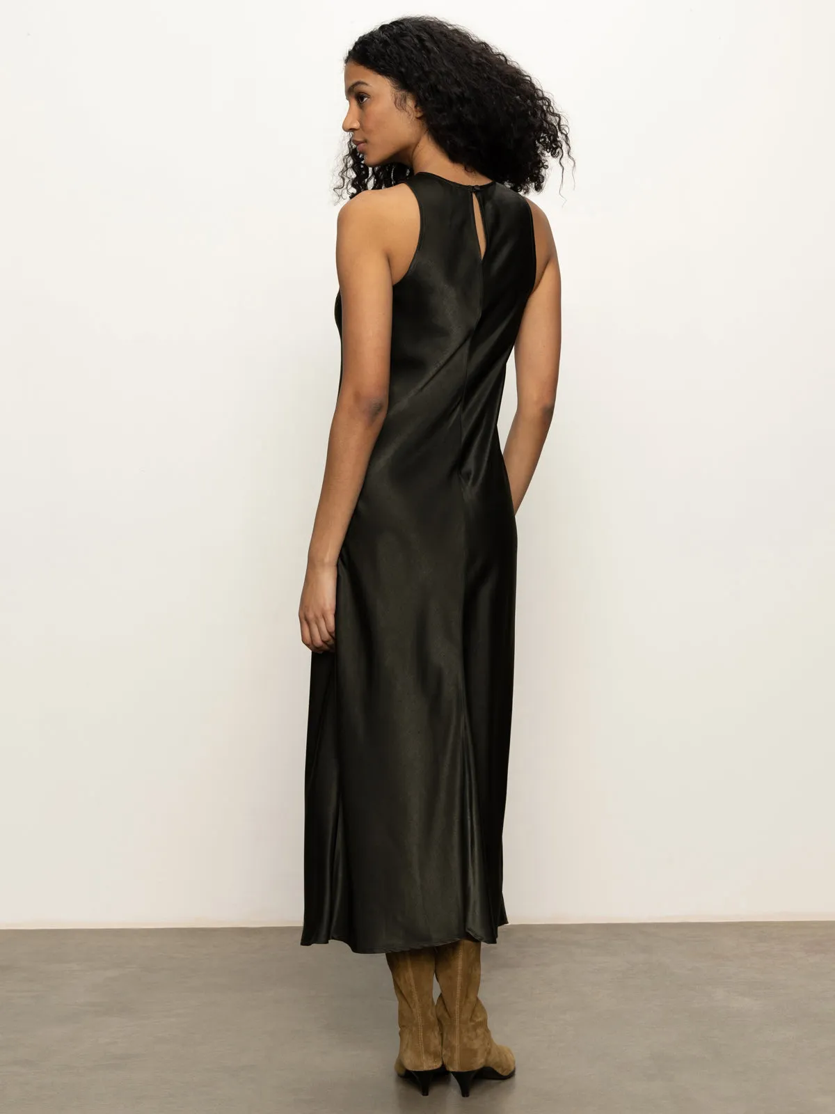 Everyday Satin Dress Black Olive Cool Elegance Inner Smile