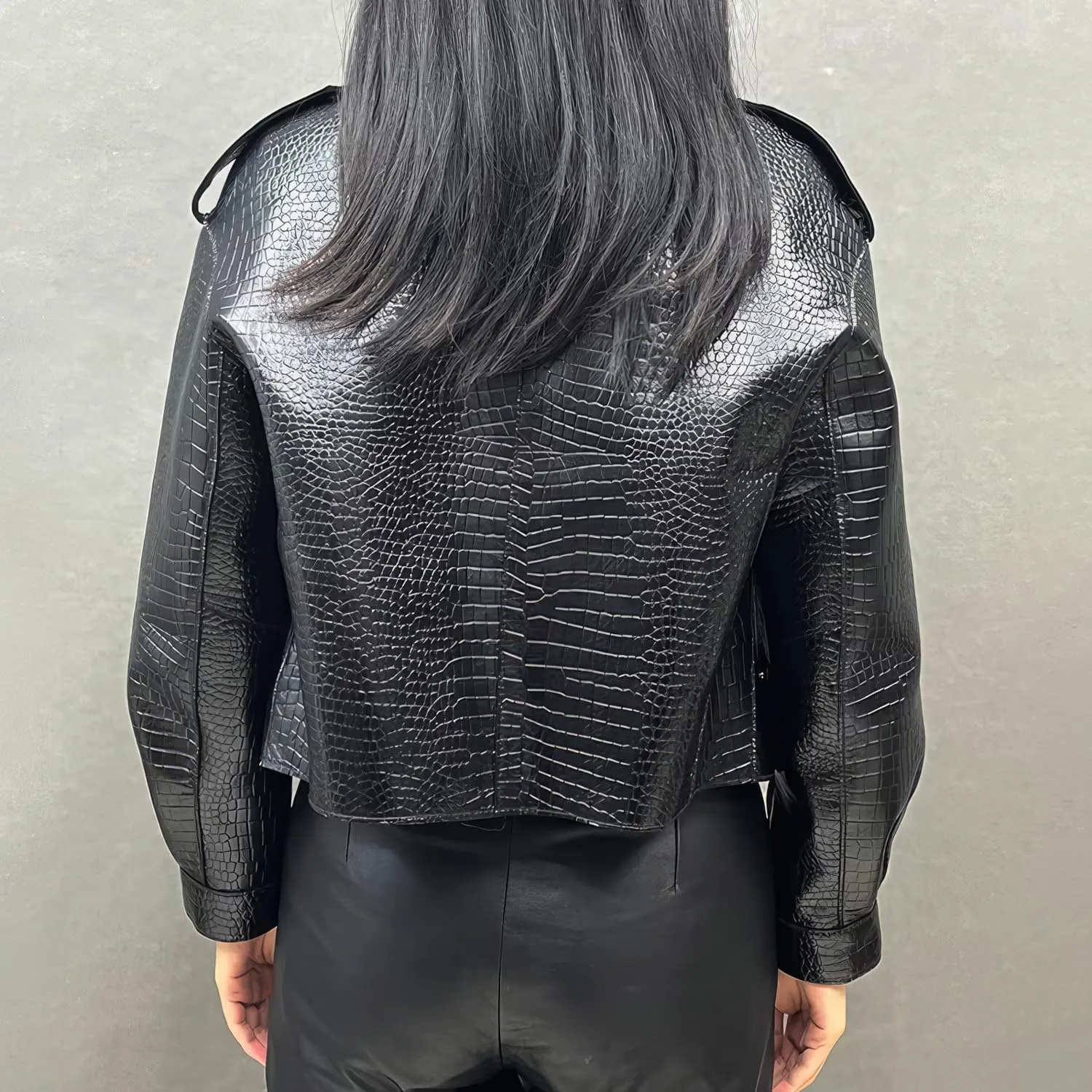 Faachi & Co Womens Black Biker Genuine Sheepskin Crocodile Pattern Lapel Collar Asymmetric Crossover Leather Jacket