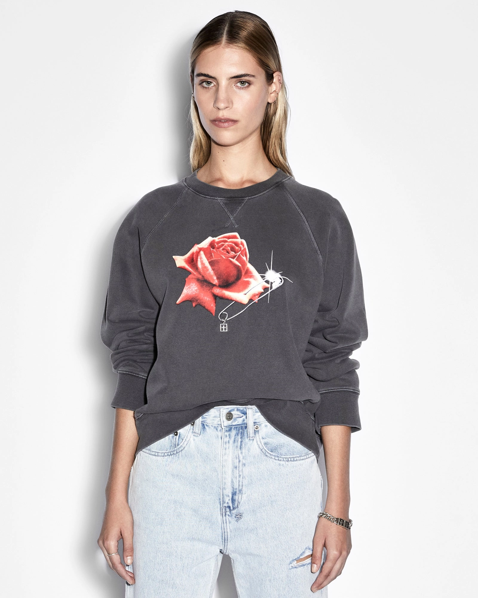 Lounge Outfit UVProtective Layer FEELS GOOD RAGLAN CREW CHARCOAL